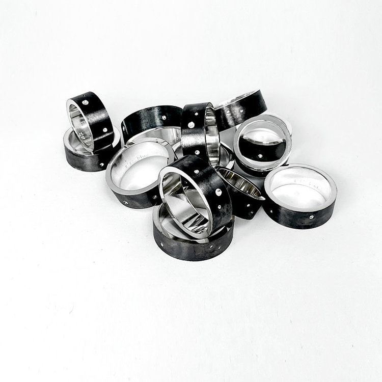 iota iota wide rings