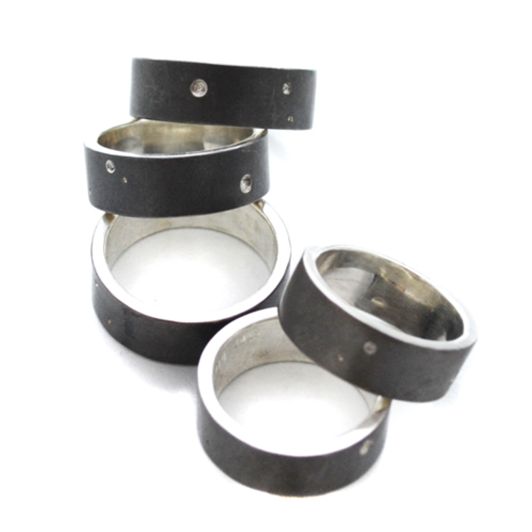 iota iota wide rings