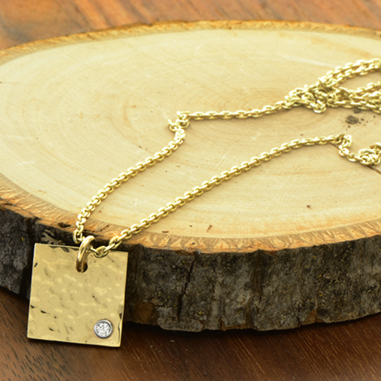 minimal 14k gold hammered minimal medium square pendant with diamond