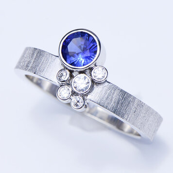 gap 0.70ct ceylon blue sapphire mini gap