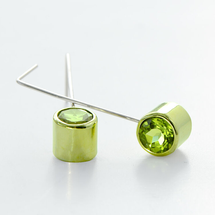minimal 4.49cttw peridot drops with 14k green bezels