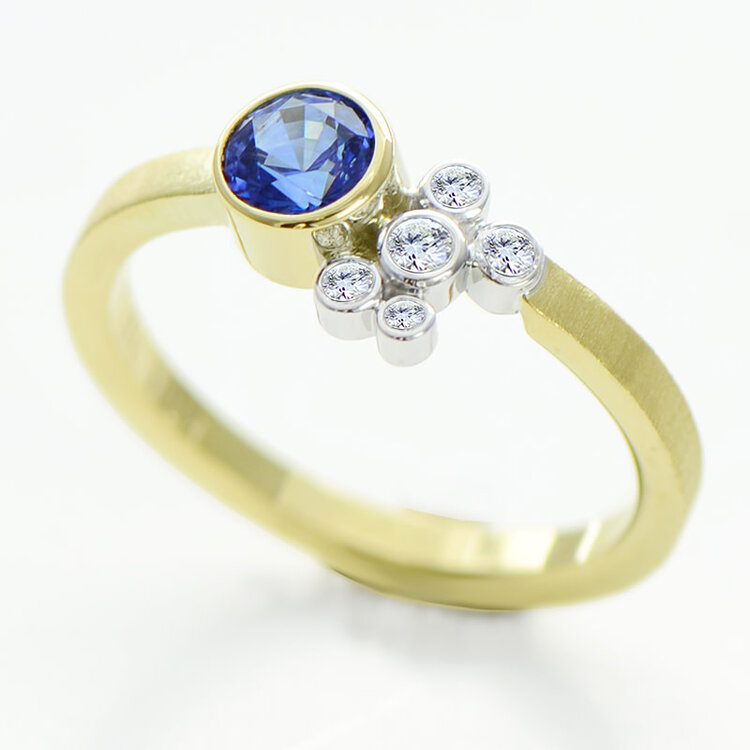 gap 0.54ct ceylon blue sapphire mini gap