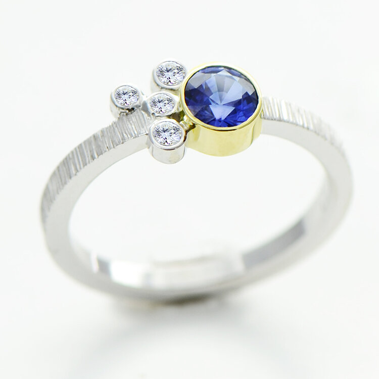 gap 0.50ct ceylon blue sapphire mini gap