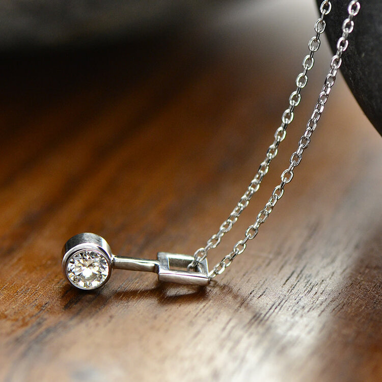 necklaces 0.25ct diamond minimal pendant