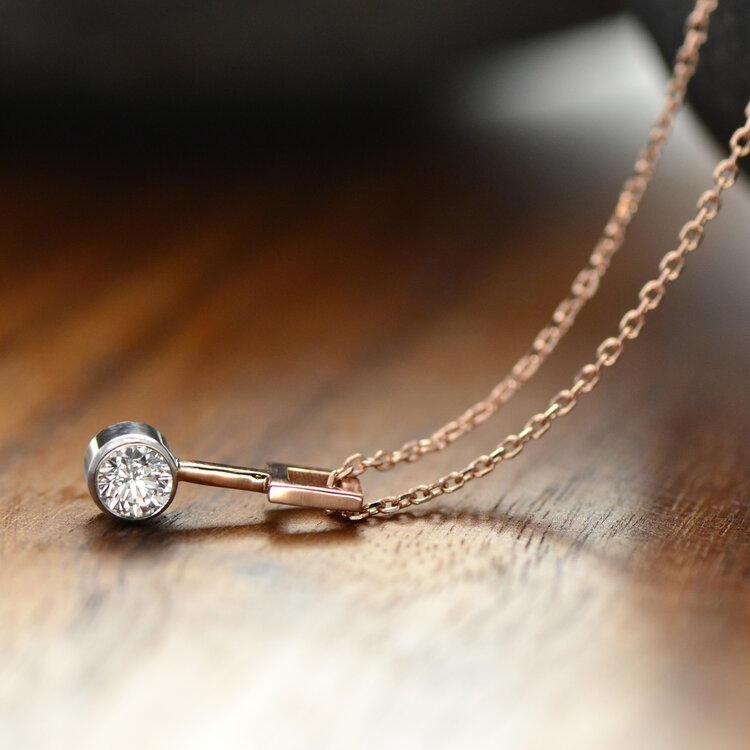 necklaces 0.25ct diamond minimal pendant