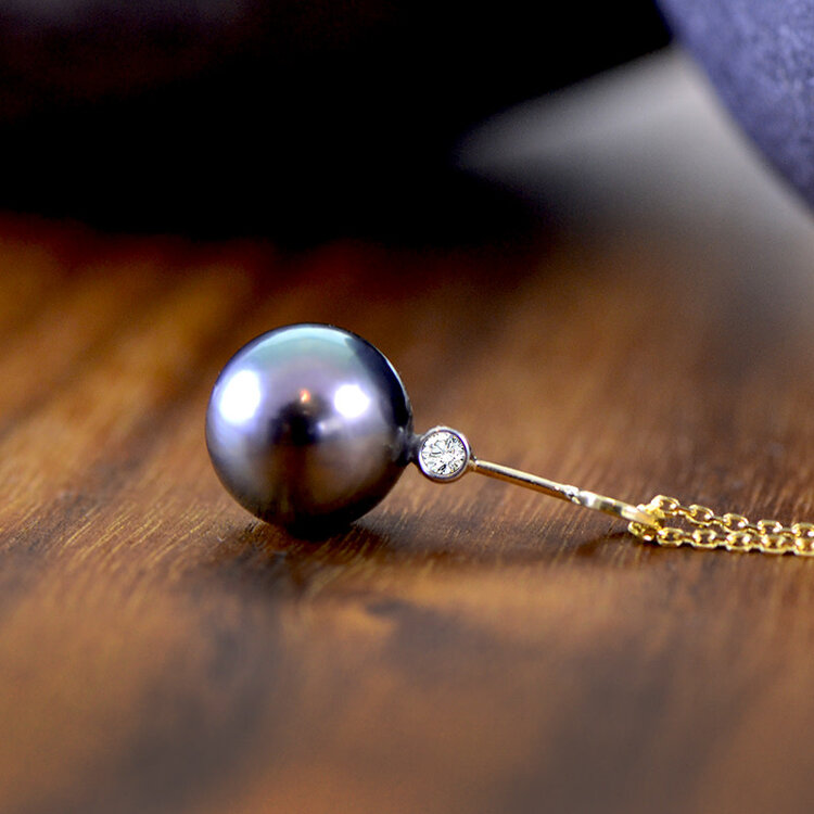 minimal 14k yellow gold tahitian south sea black pearl and diamond minimal pendant