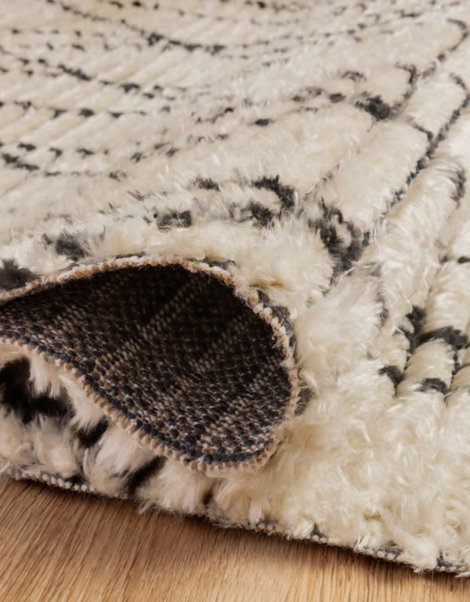 Chris Loves Julia x Loloi Alice Rug ALI-01 Cream/Charcoal