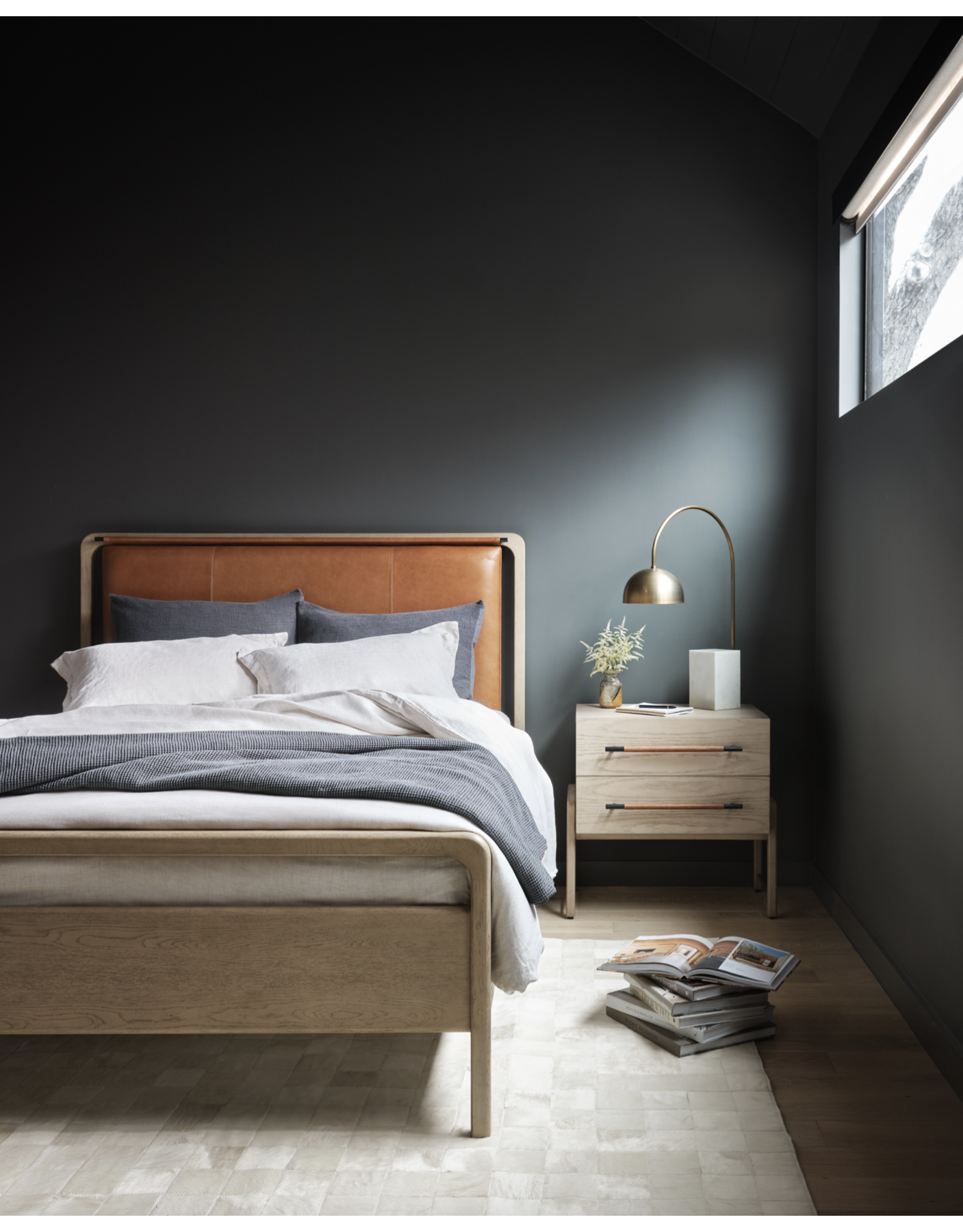 Rosedale Bed  in Yucca Oak Veneer, Chaps Sand - King