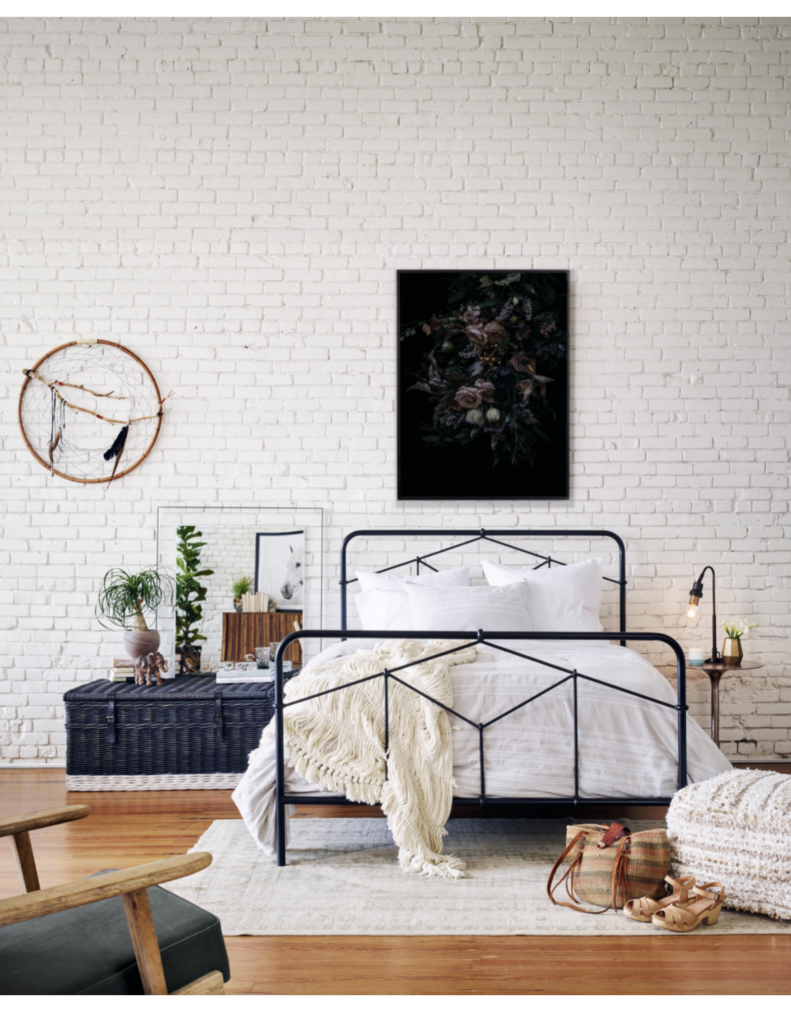 Casey Iron Queen Bed in Black