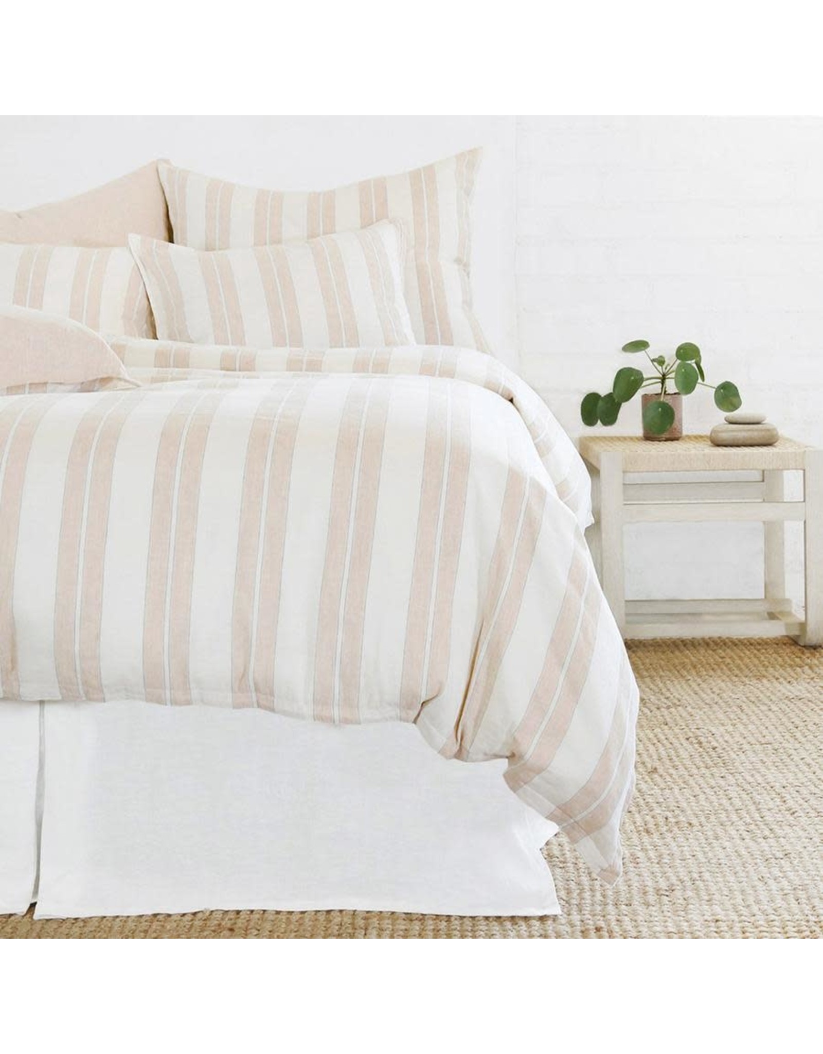 Carter Ivory/Amber Queen Duvet Cover