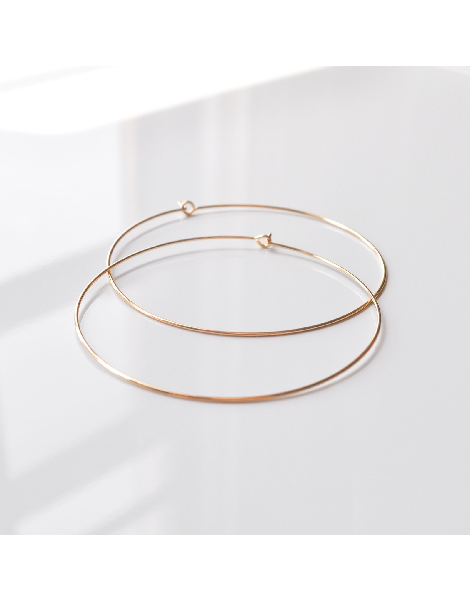 Lola Hoops
