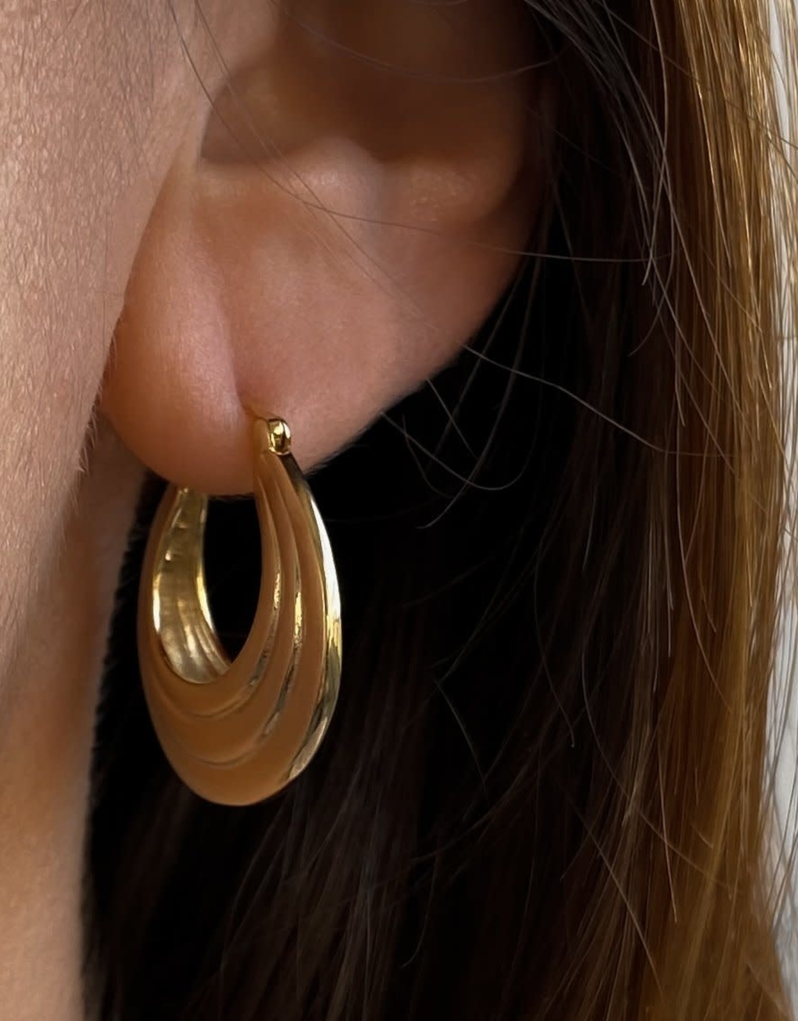 Amalie Hoop Earrings