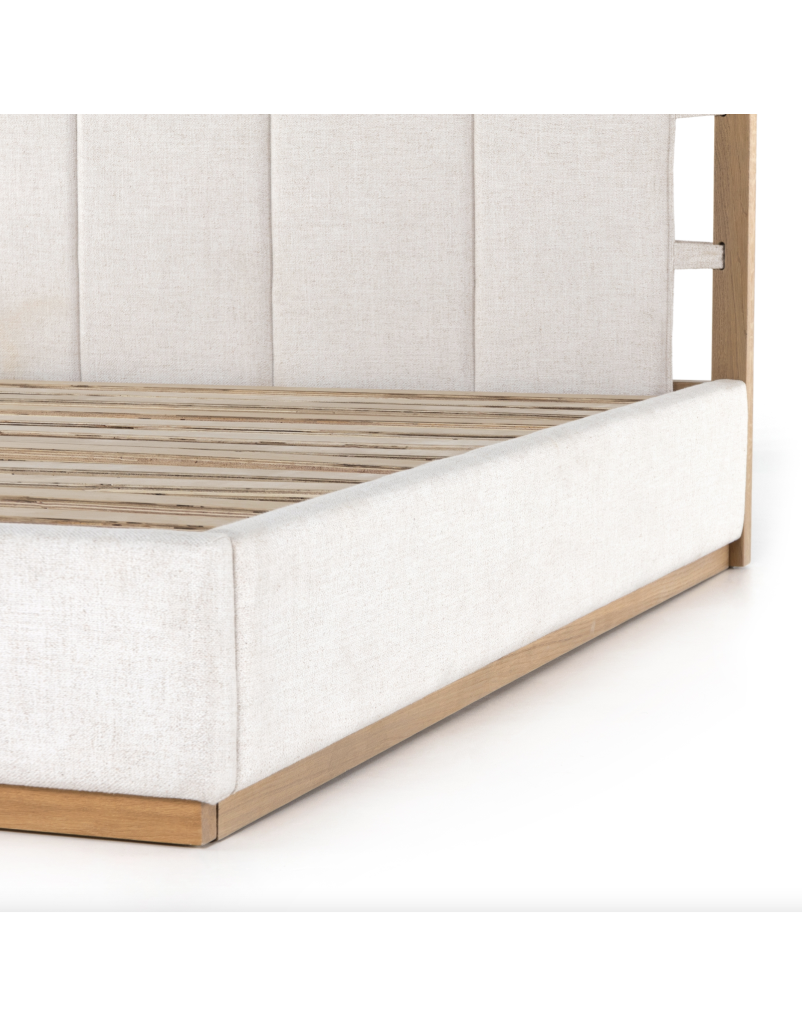 Barnett Bed in Dover Crescent - King