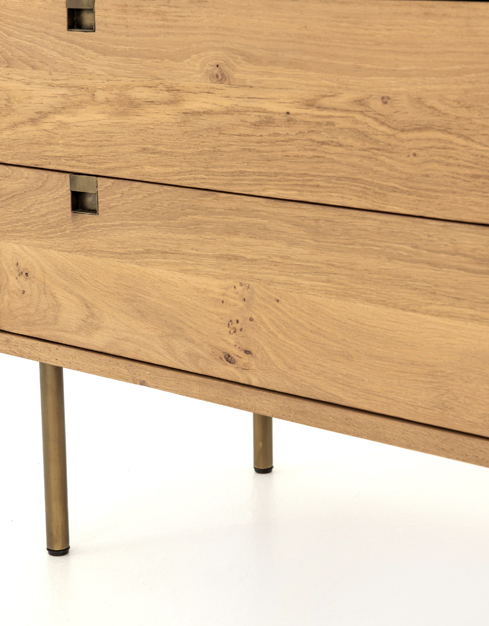 Carlisle 6 Drawer Dresser in Natural Oak