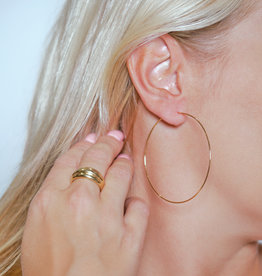 Lola Hoops