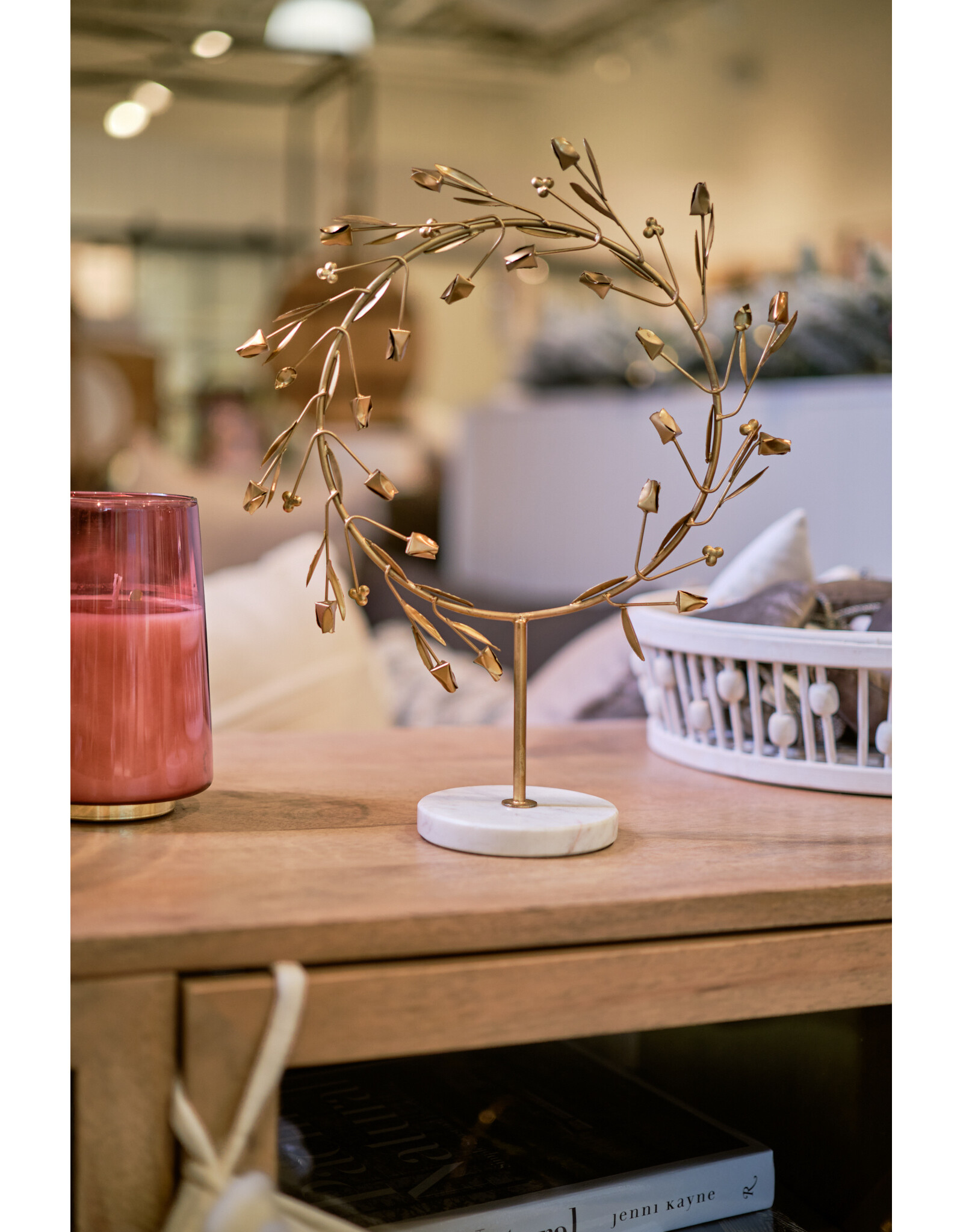 Athenos Wreath on Stand