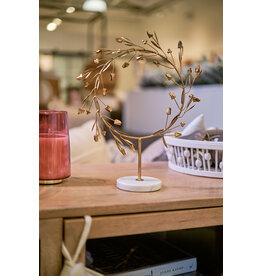 Athenos Wreath on Stand