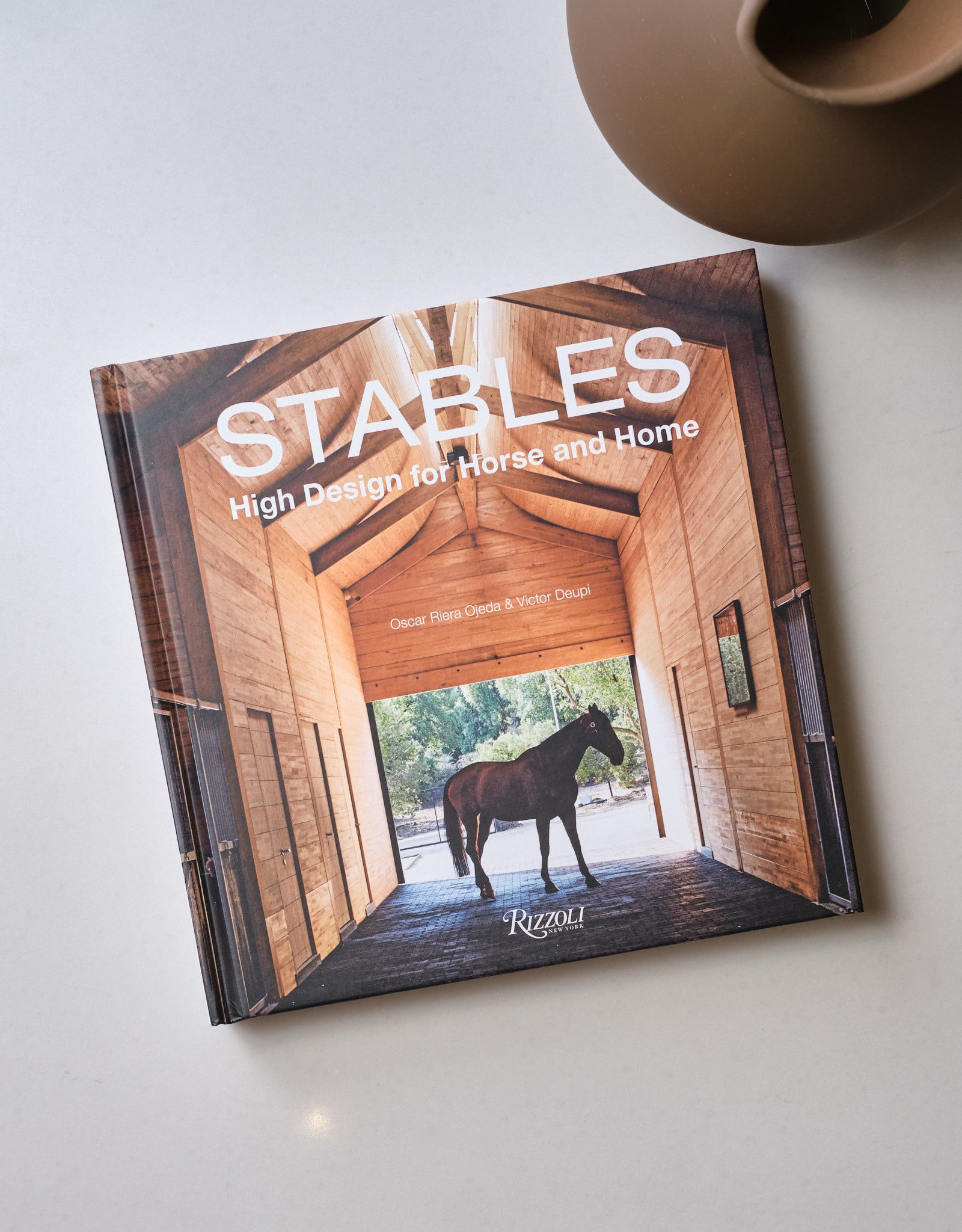 Stables High Design for Horse and Home