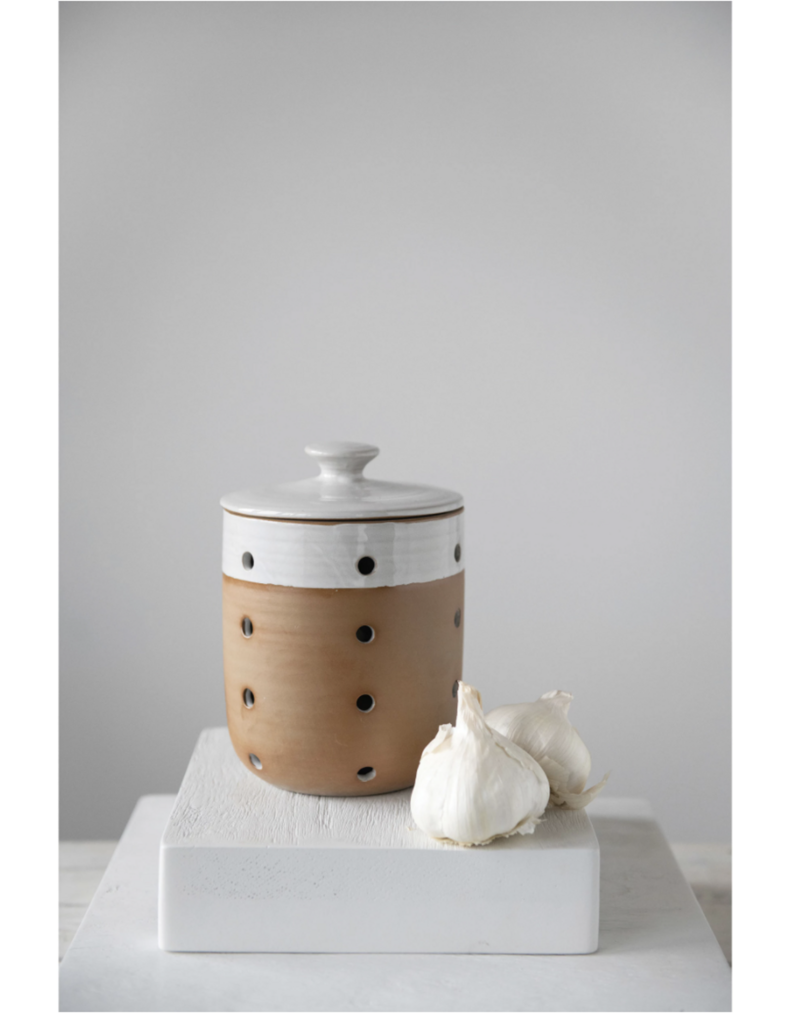 Stoneware Garlic/Onion Keeper, Reactive Glaze