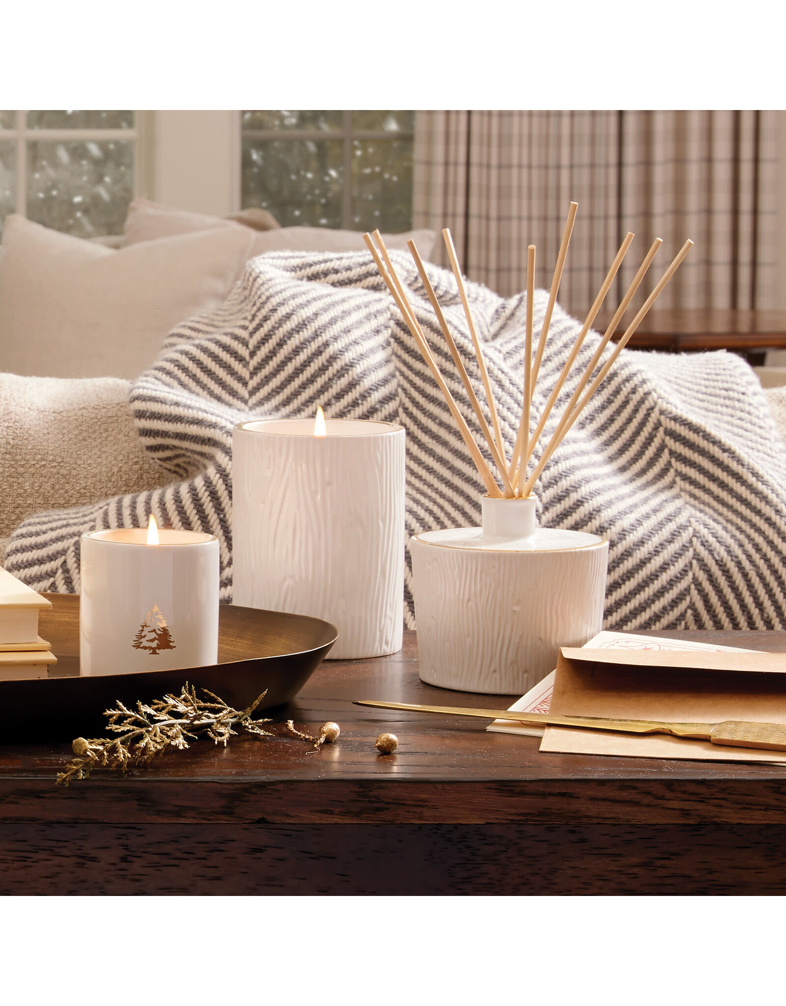 Thymes Frasier Fir Gilded Ceramic Candle - Medium