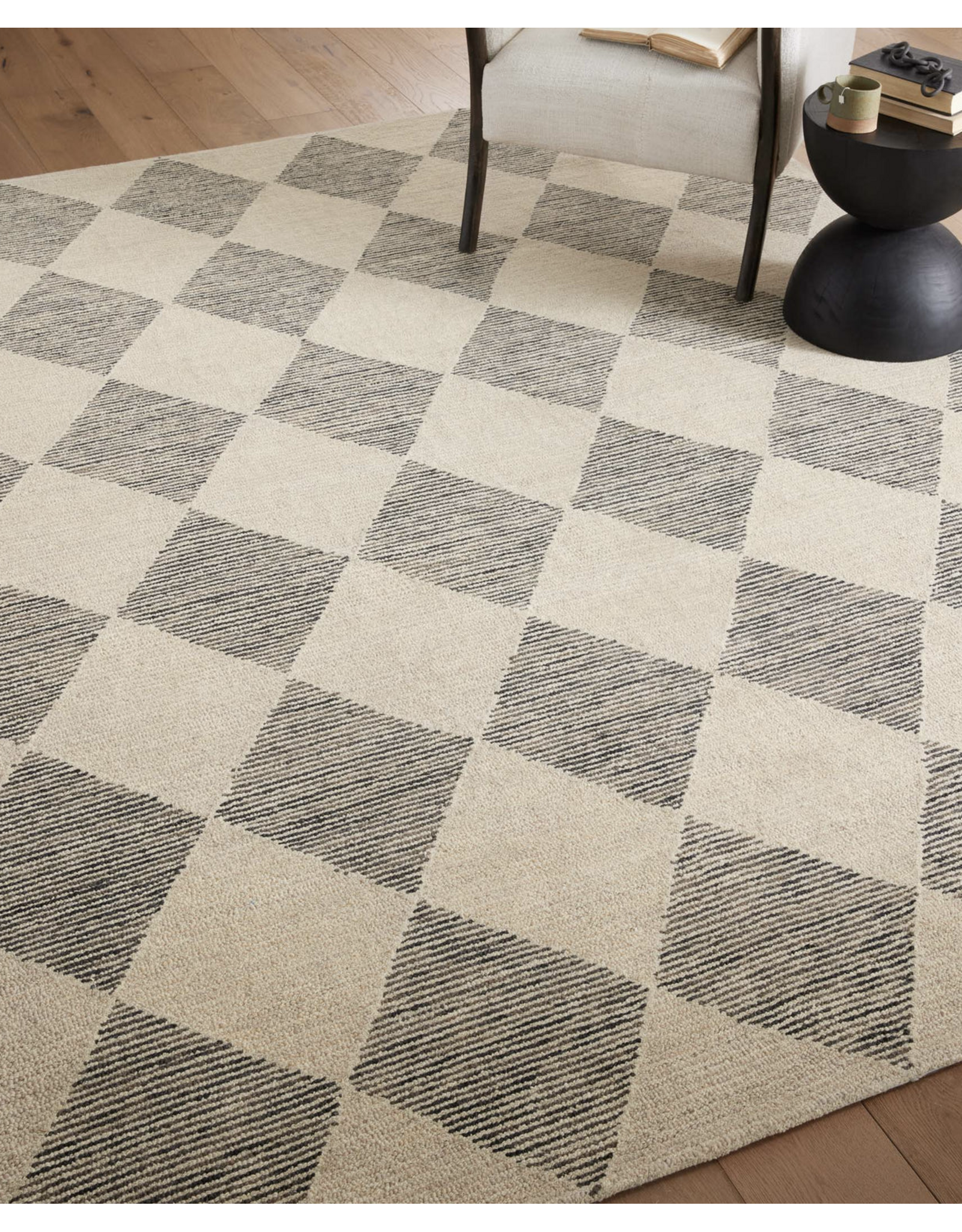 Chris Loves Julia x Loloi Francis Rug FRA-01 - Beige / Charcoal