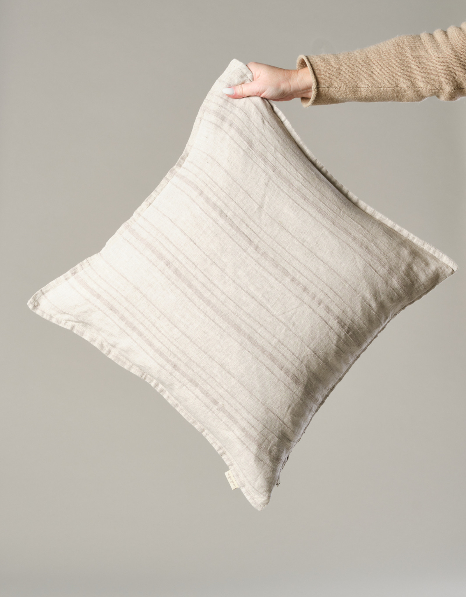 Luca Linen Pillow, Light Grey 20x20