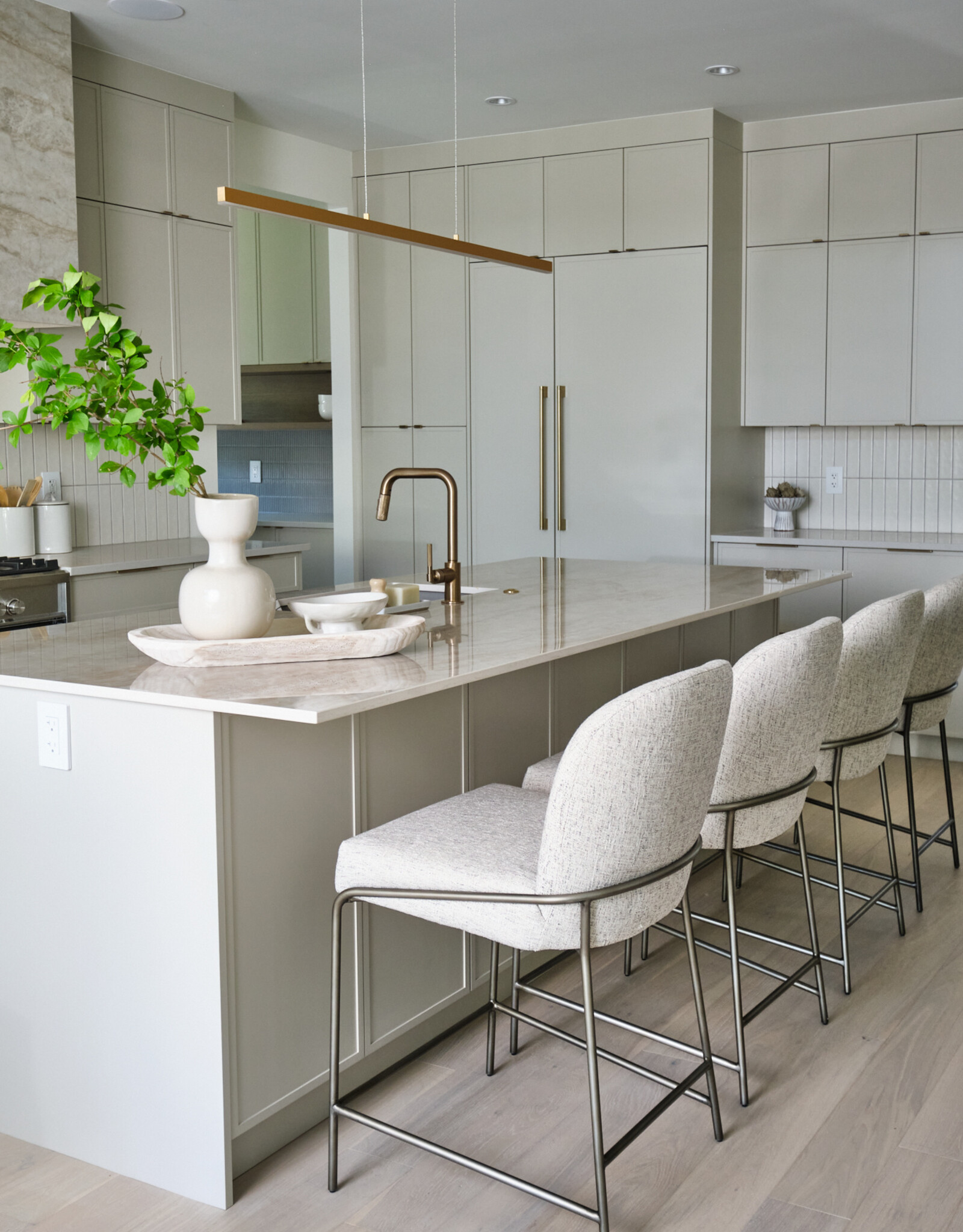 Astrud Bar Stool -Lyon Pewter