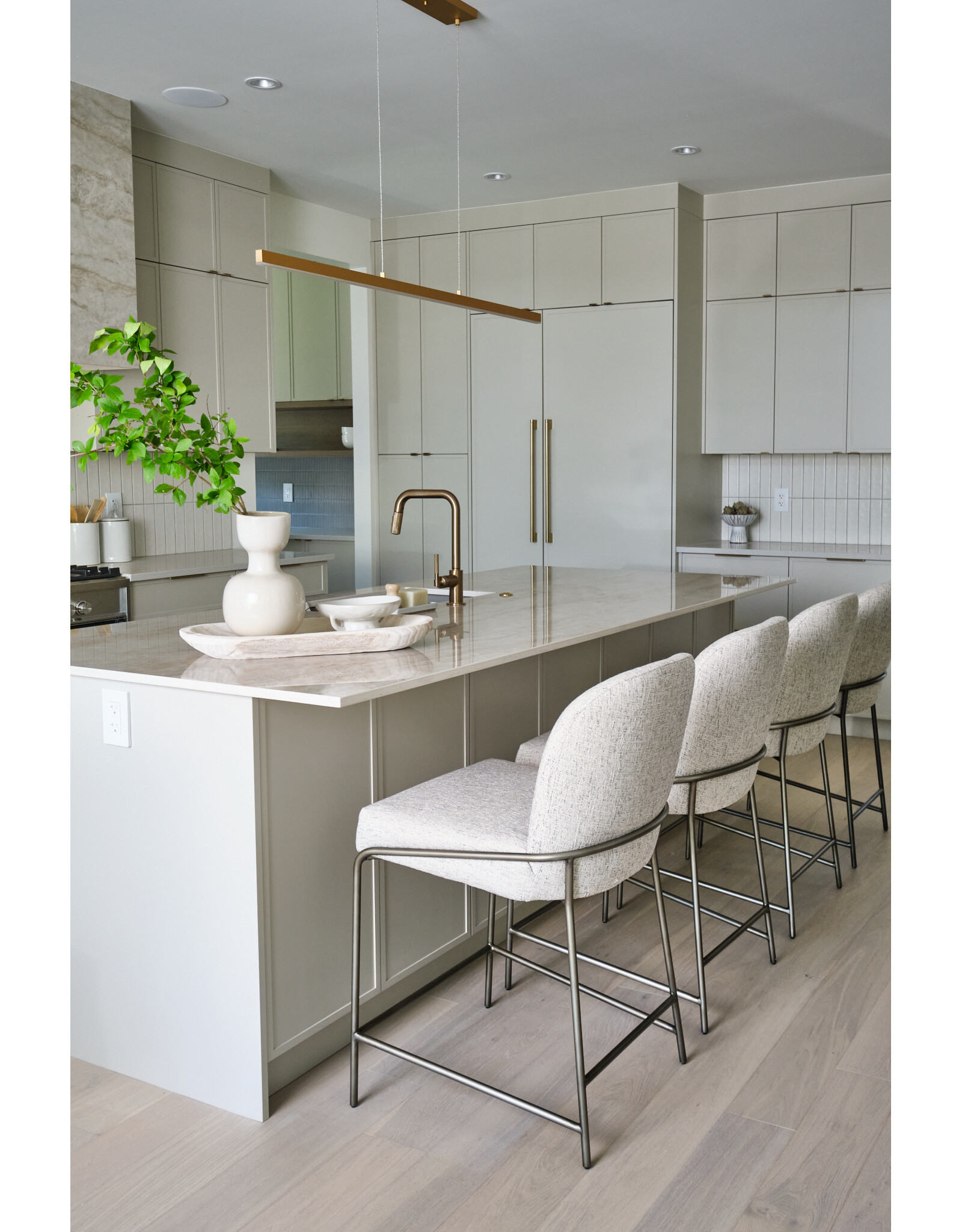 Astrud Bar Stool -Lyon Pewter