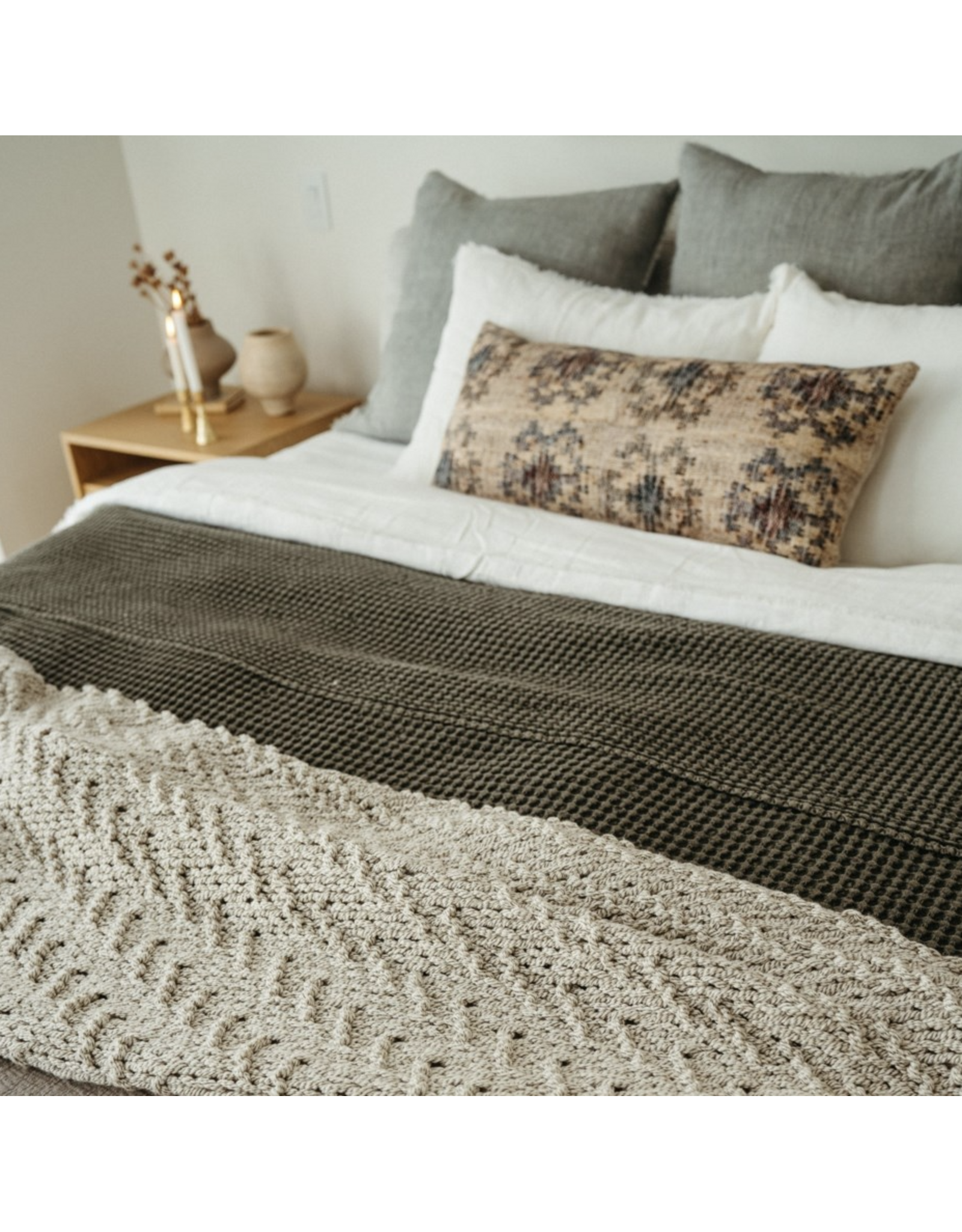 Lina Linen Pillow, Grey 24x24