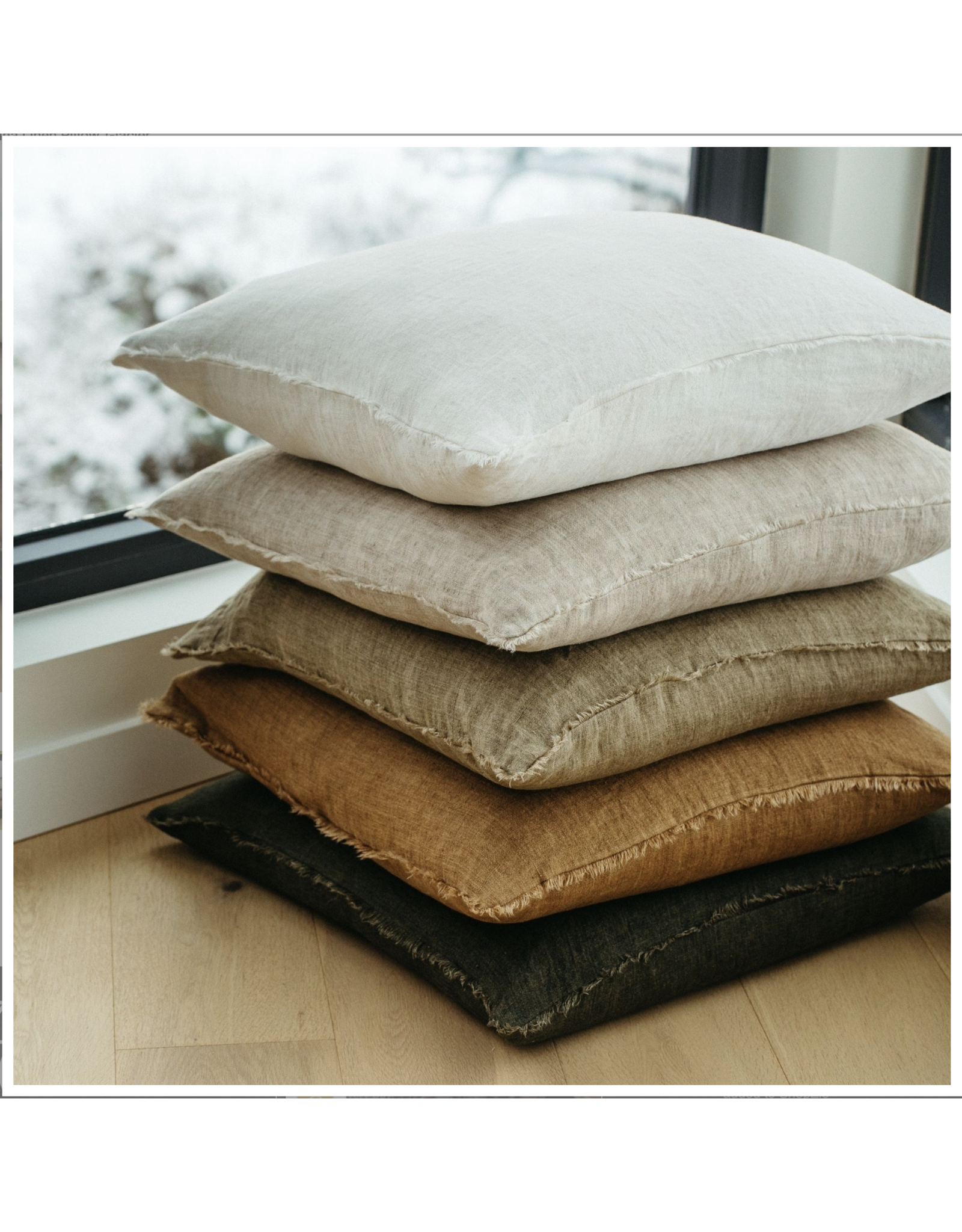 Lina Linen Pillow, Glacier 24x24
