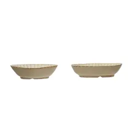 Stoneware Dish with Scalloped Edge, 2 Styles