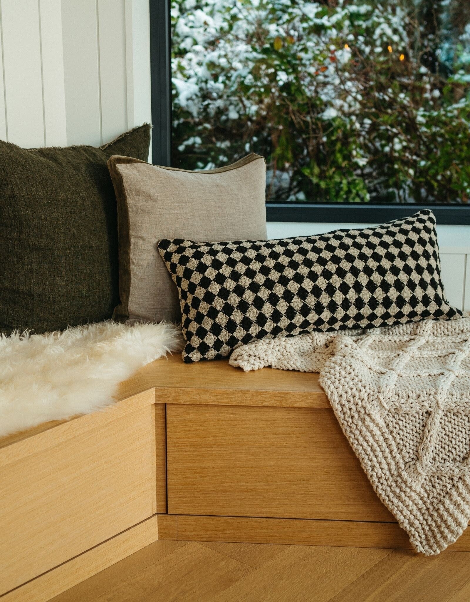 Lina Linen Pillow, Avocado 24x24