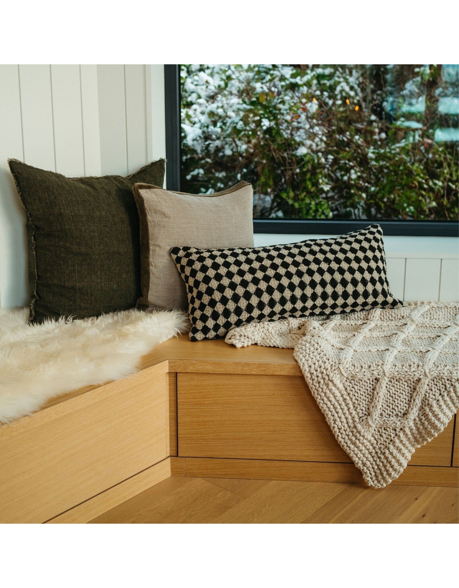 Lina Linen Pillow, Avocado 24x24