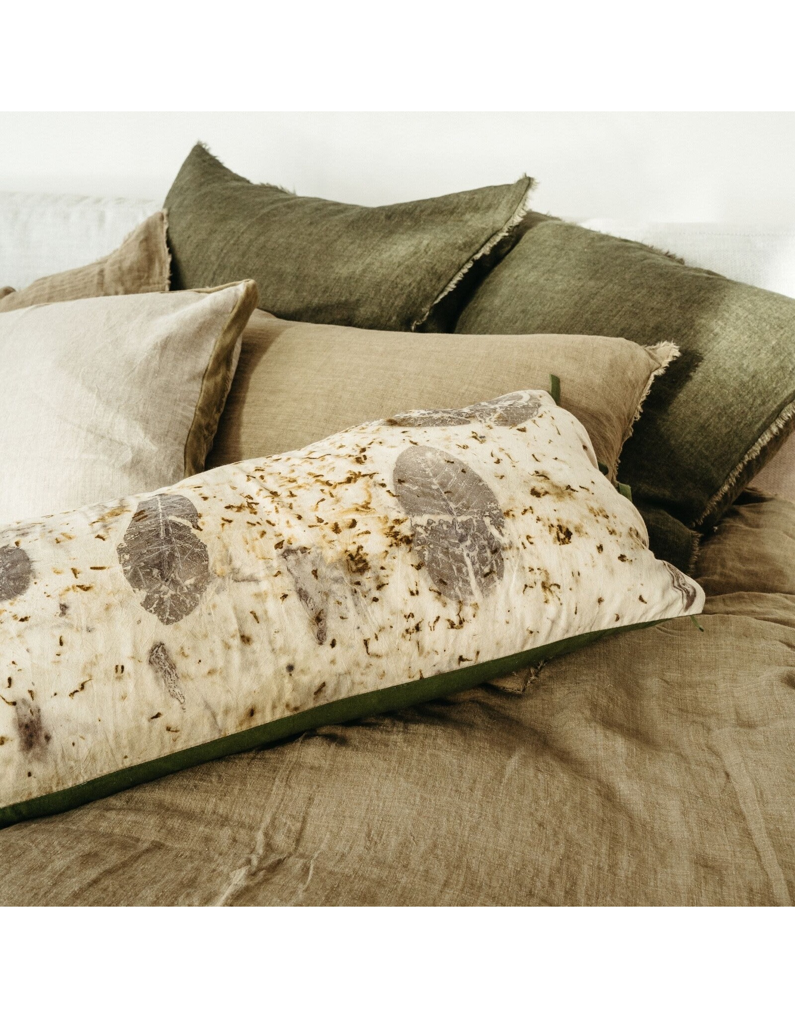Lina Linen Pillow, Avocado 20x20