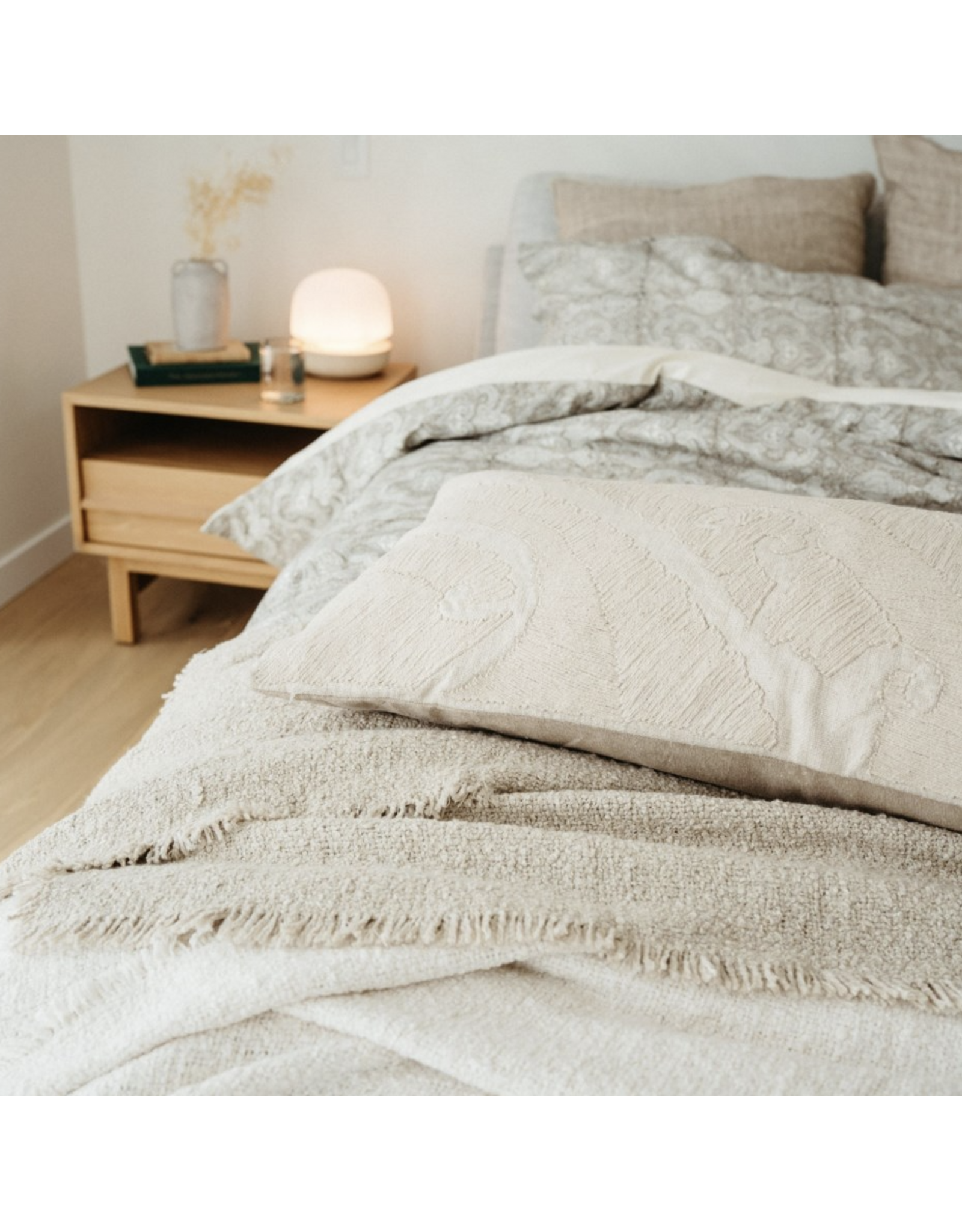 Fringed Boucle Bed Blanket, Natural
