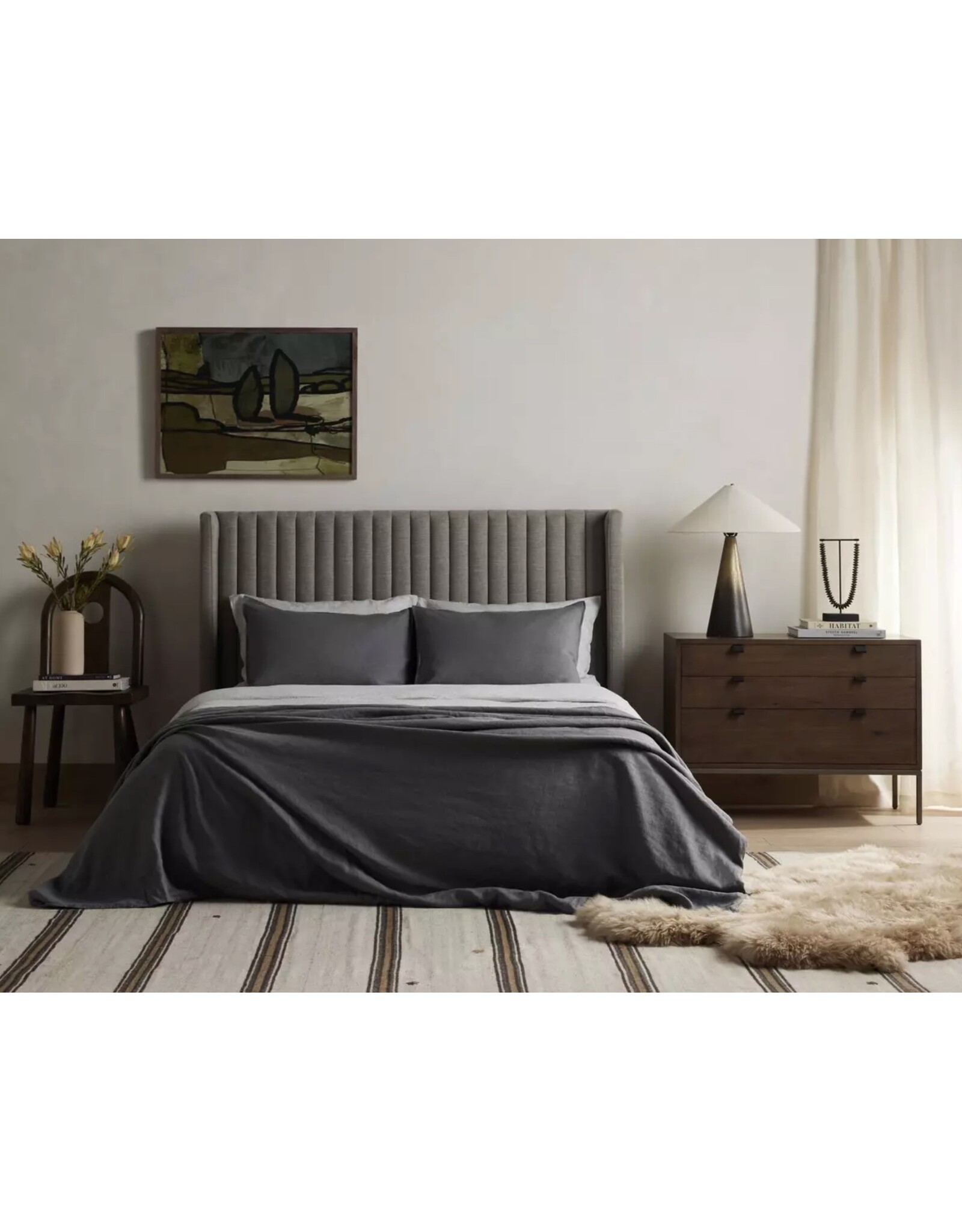 Montgomery King Bed in Saville Flannel