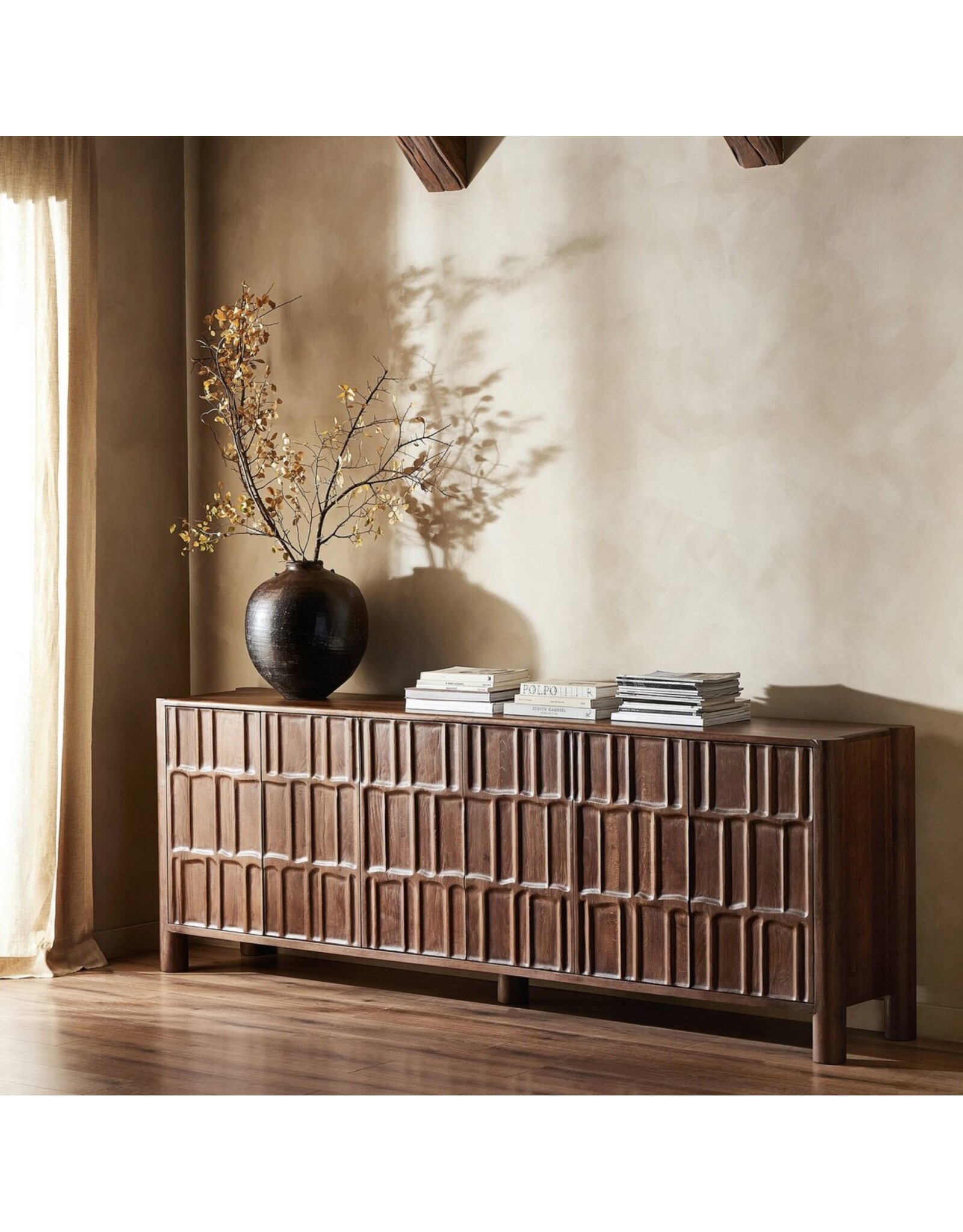 Ezri Sideboard