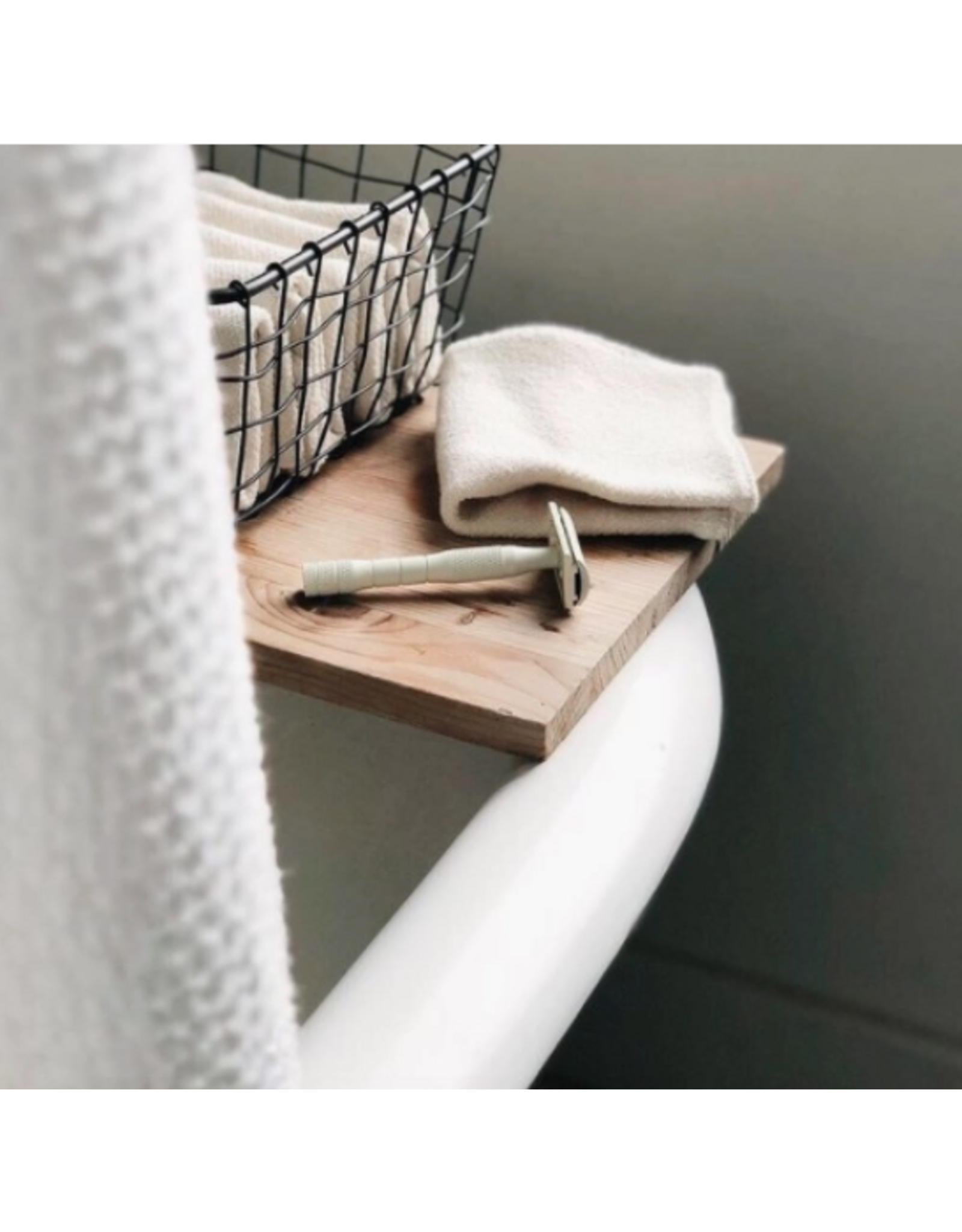 Brass Safety Razor, Cream