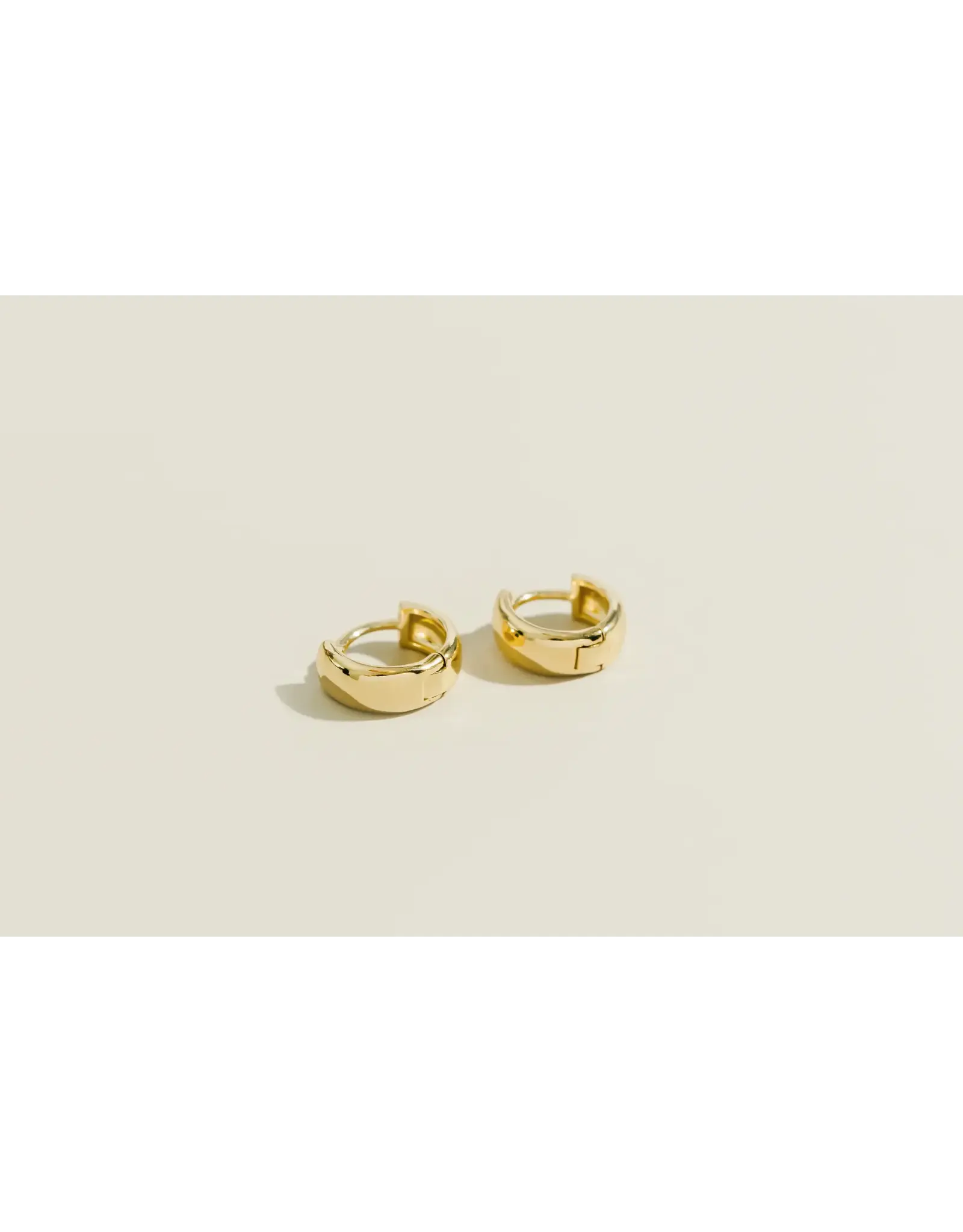 Bold Huggie Hoops, Medium