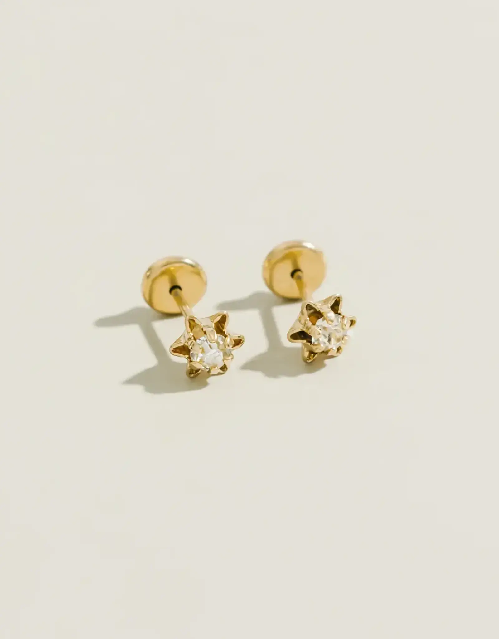 Flower Single Zirconia Studs