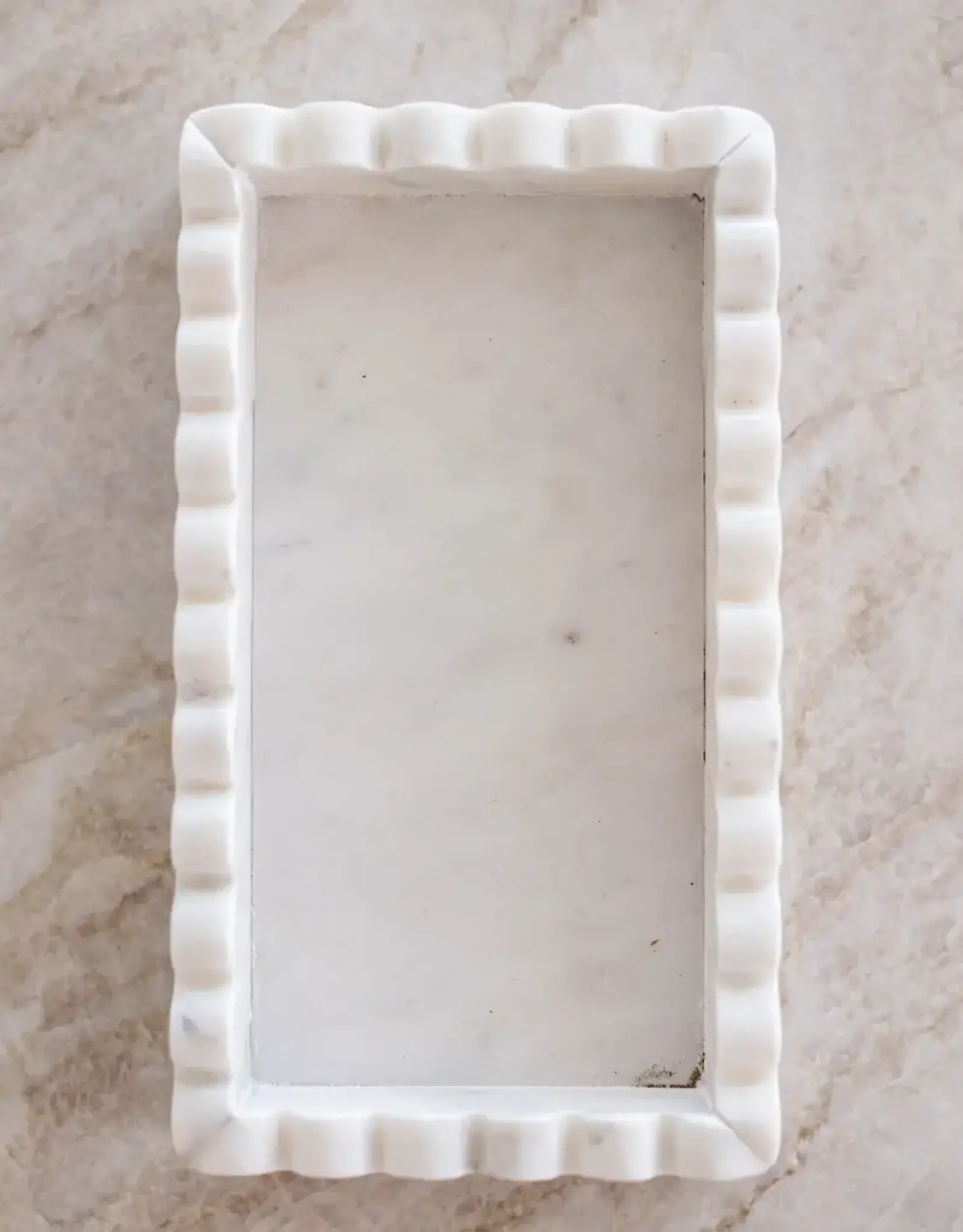 White Marble Scalloped Bridge Tray