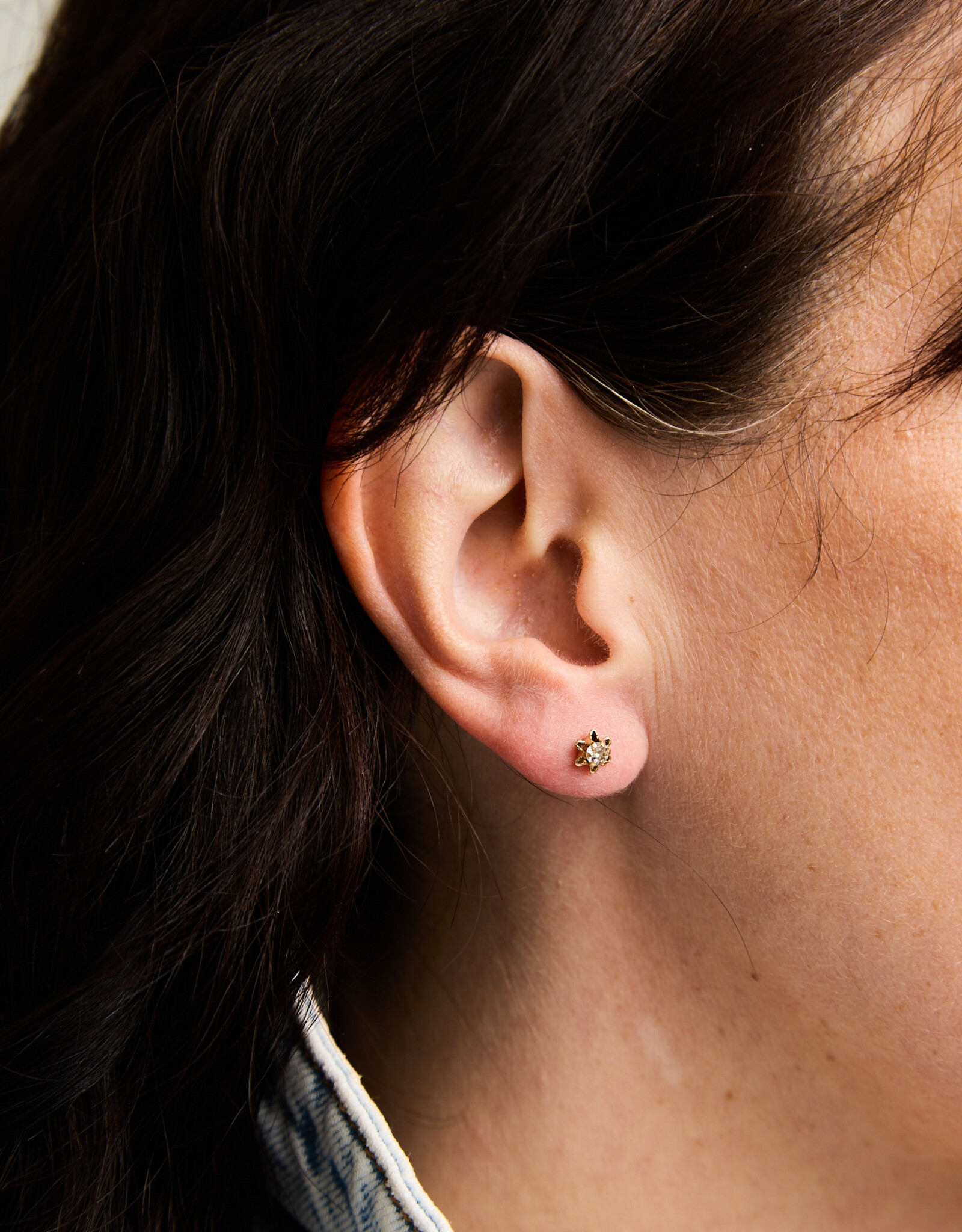 Flower Single Zirconia Studs