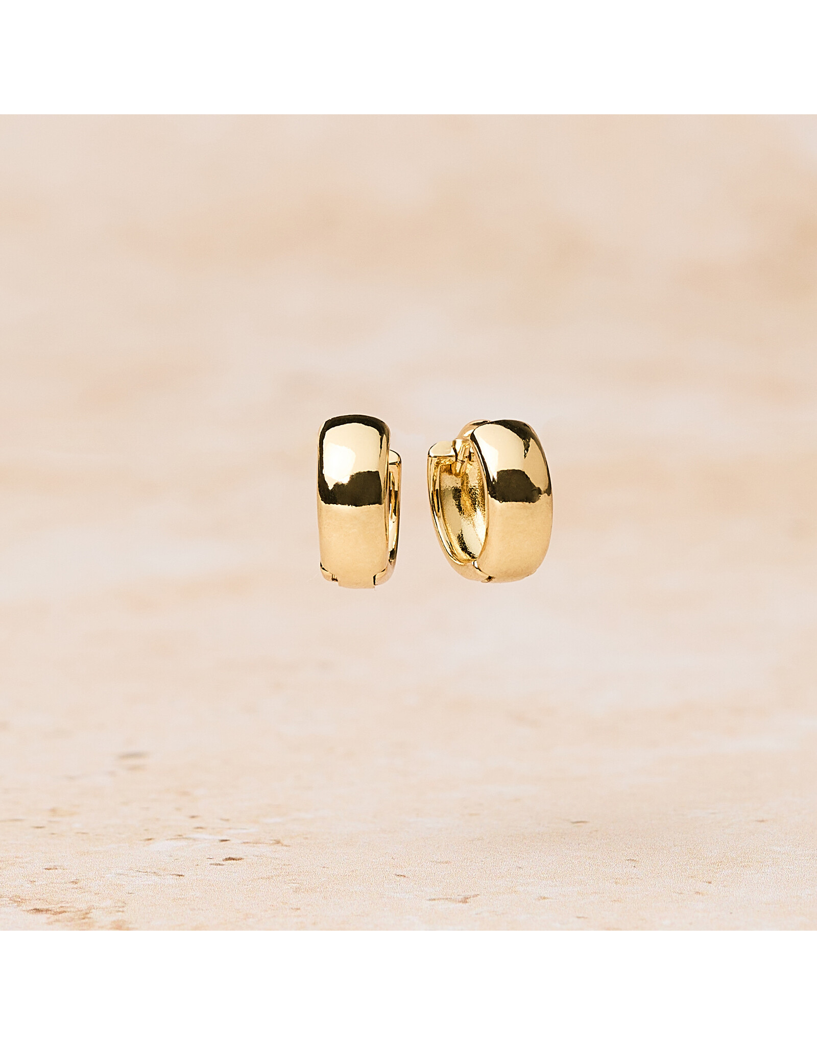 Bold Huggie Hoops, Medium