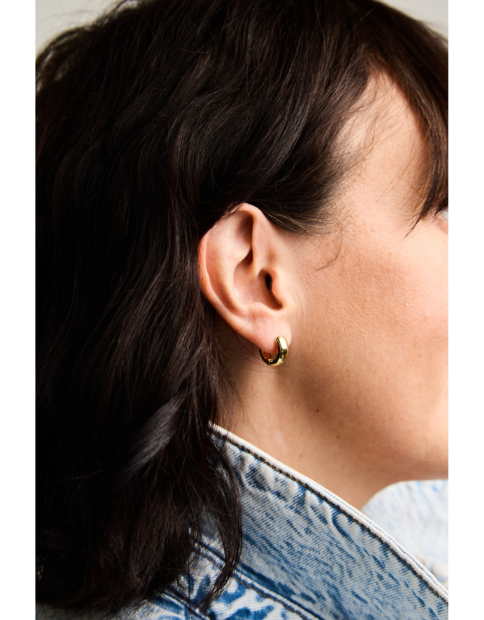 Bold Huggie Hoops, Medium