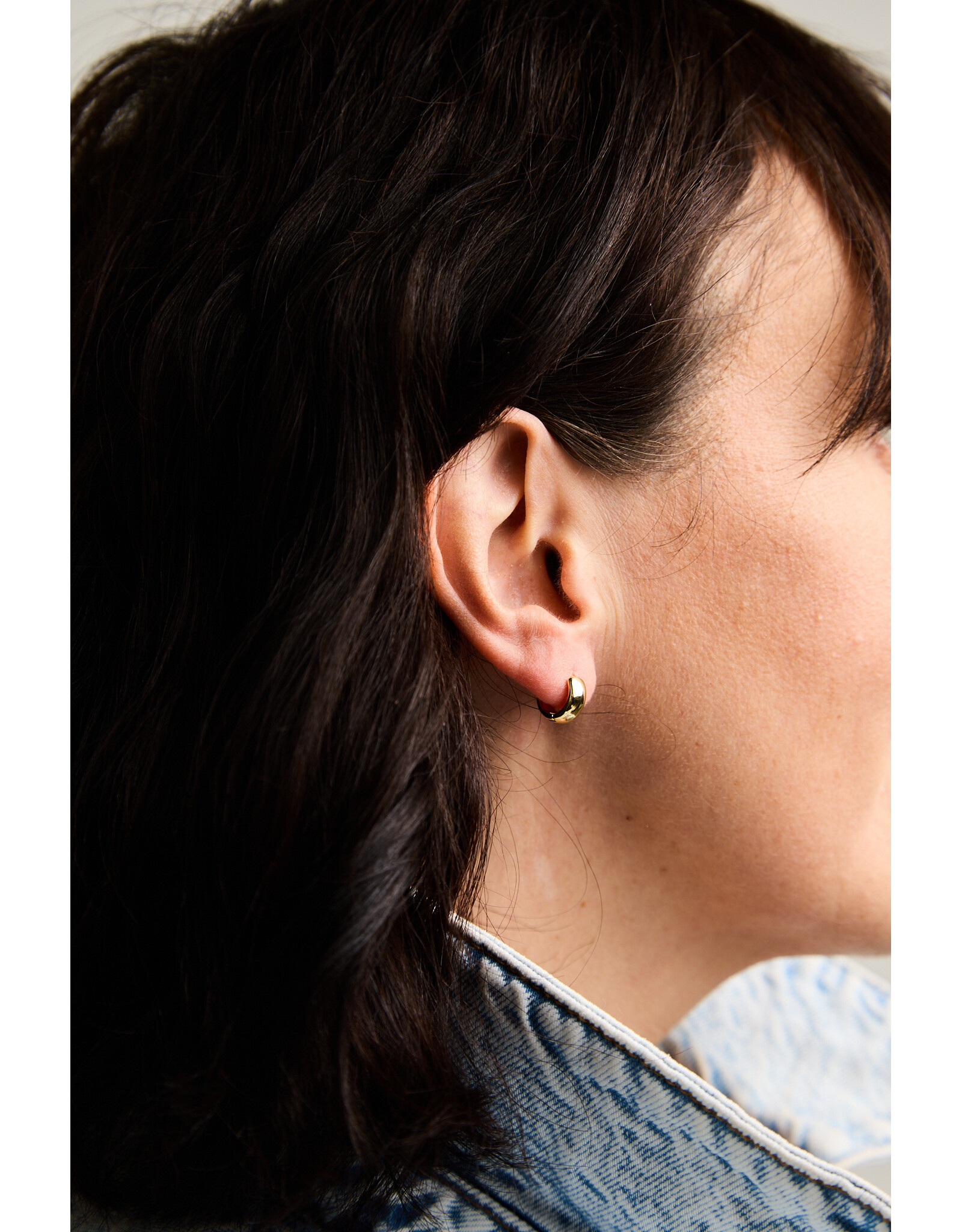 Bold Huggie Hoops, Medium