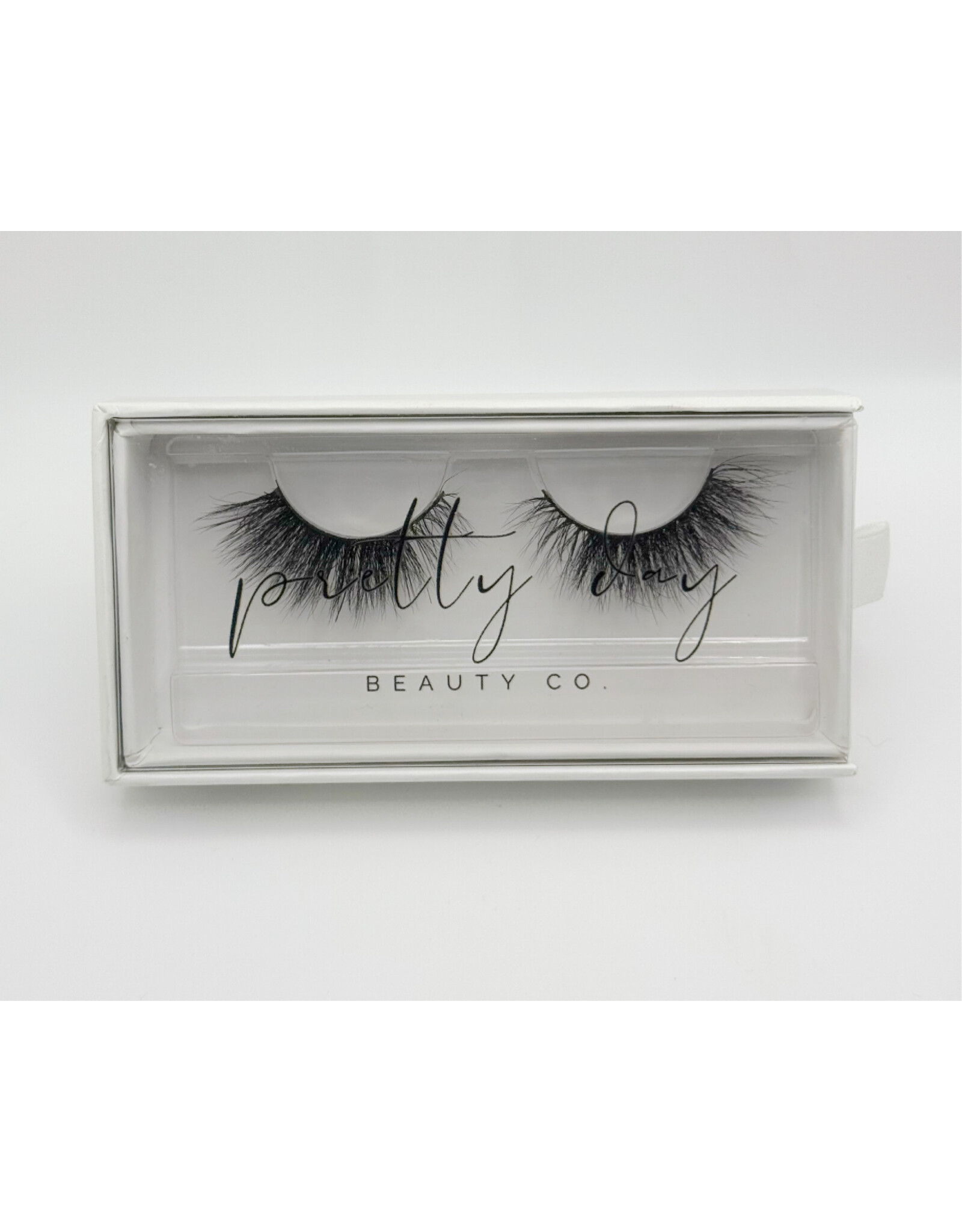 Pretty Dramatic False Eyelashes, Blaire