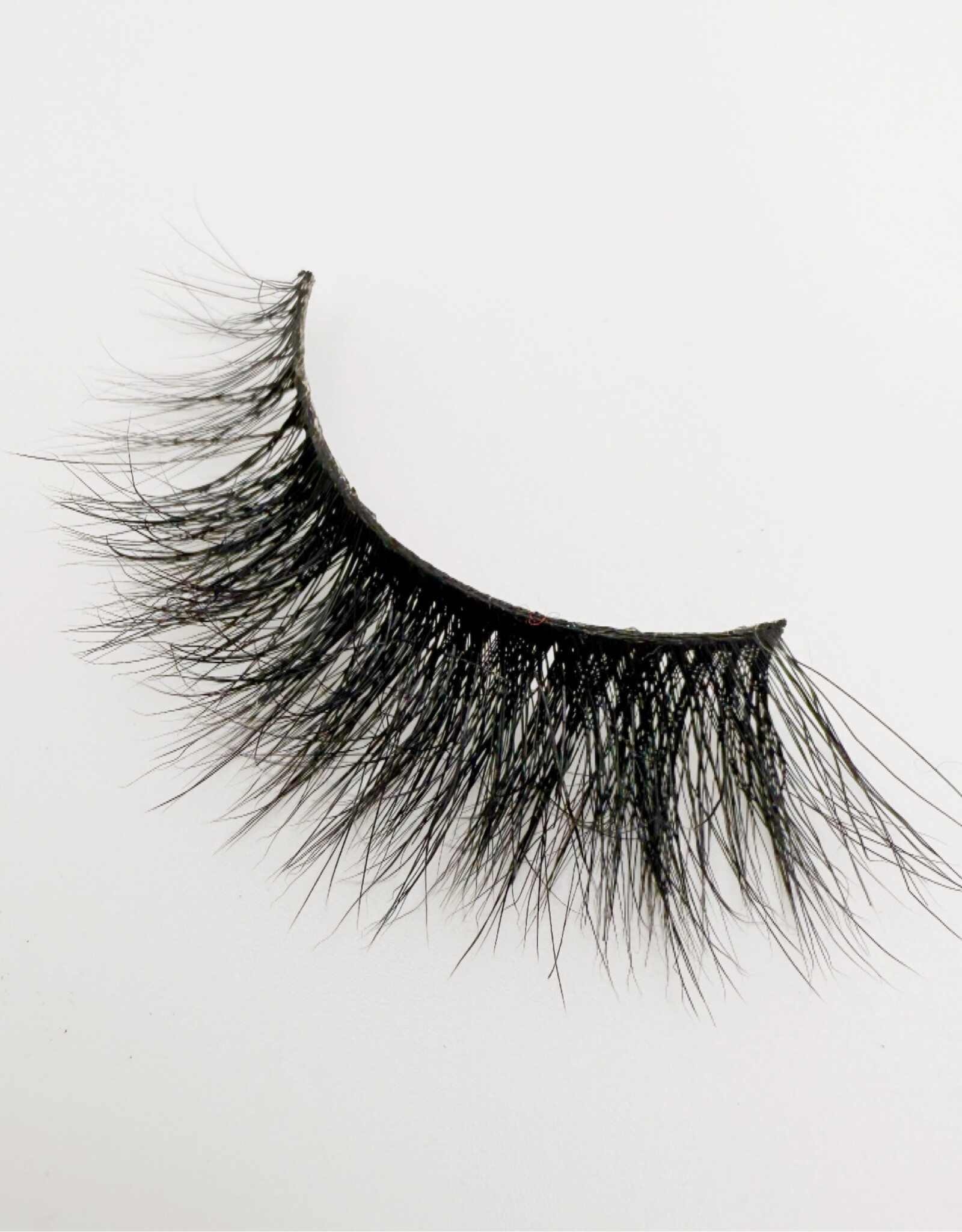 Pretty Dramatic False Eyelashes, Blaire