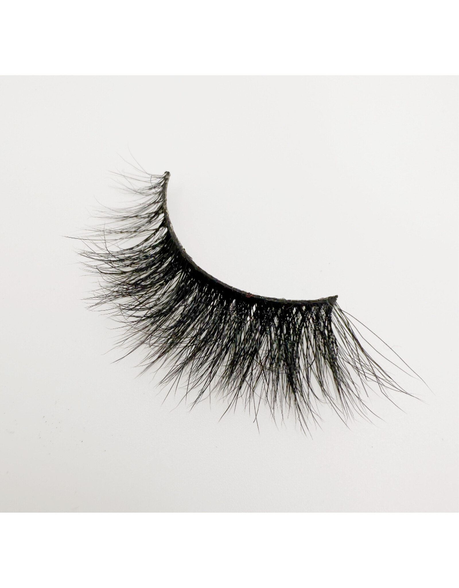 Pretty Dramatic False Eyelashes, Blaire