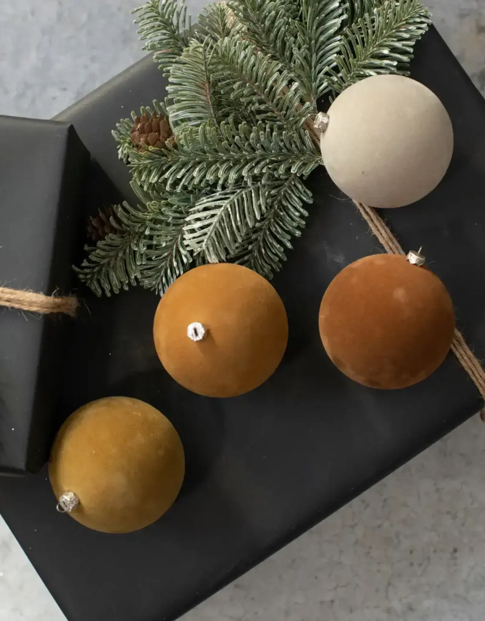 3.25" Tan Flocked Balls  S/4