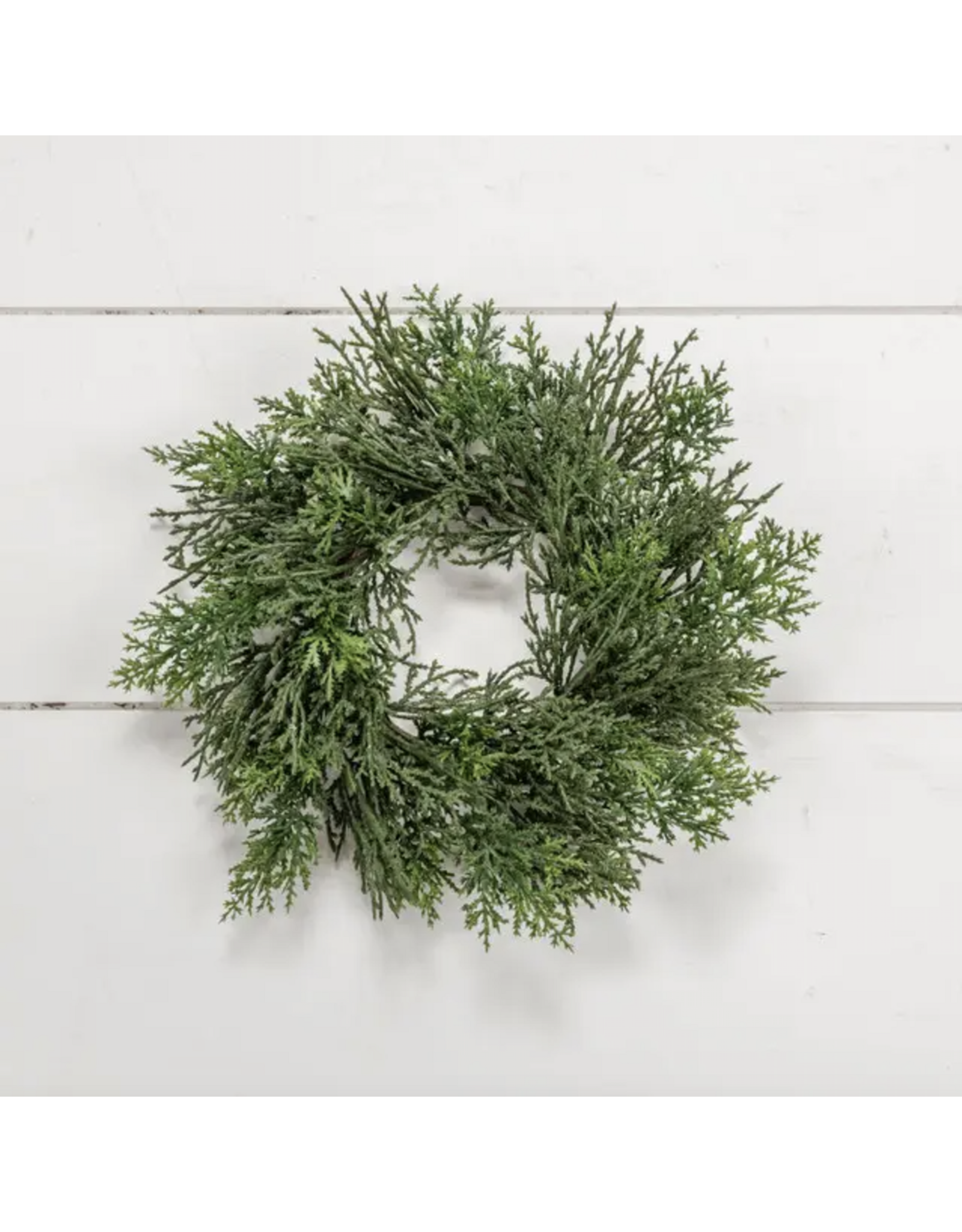 10" Cedar Wreath